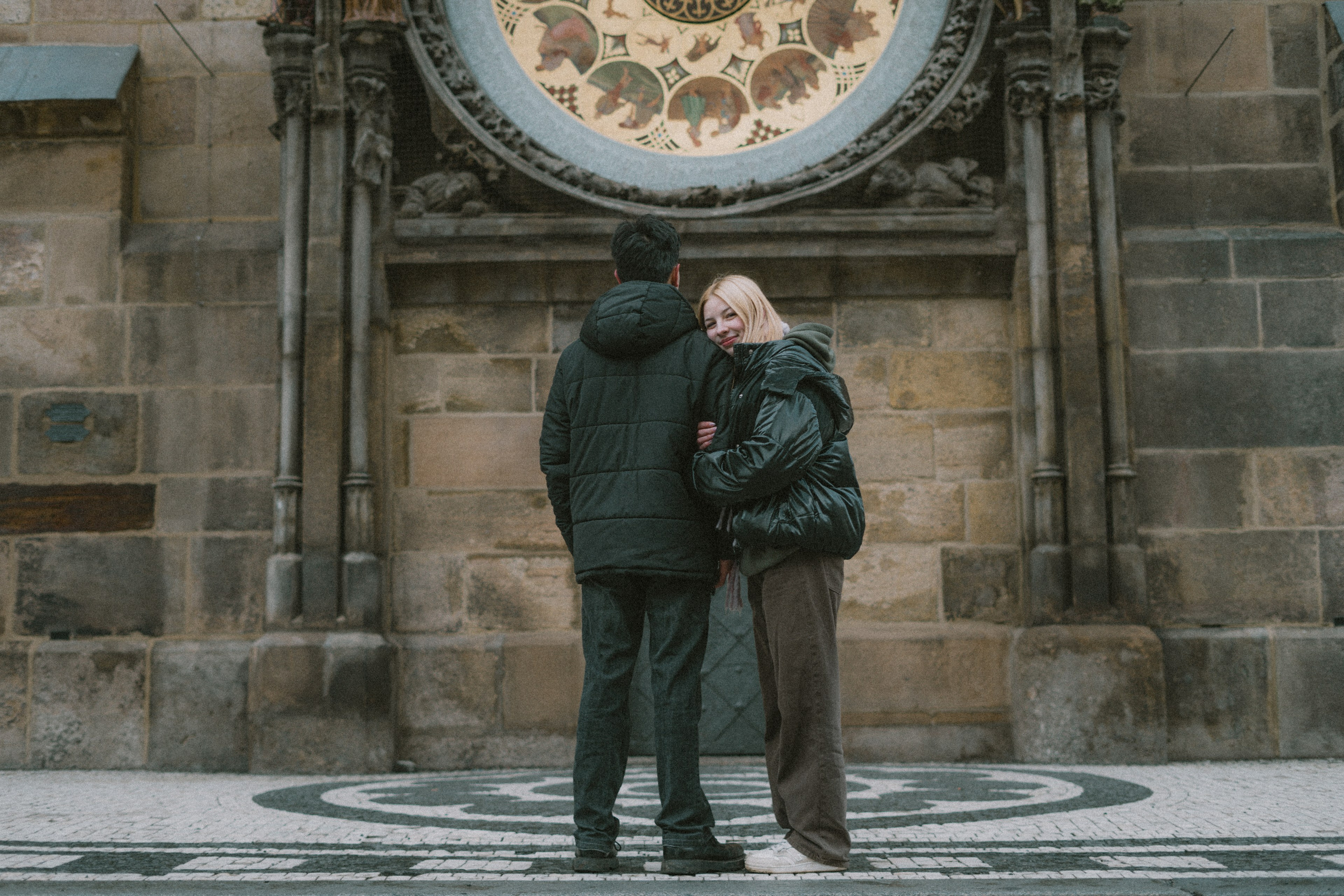 Příběhy z pražských uliček. Jana Holubová | Svatební, párová a rodinná fotografka v Praze