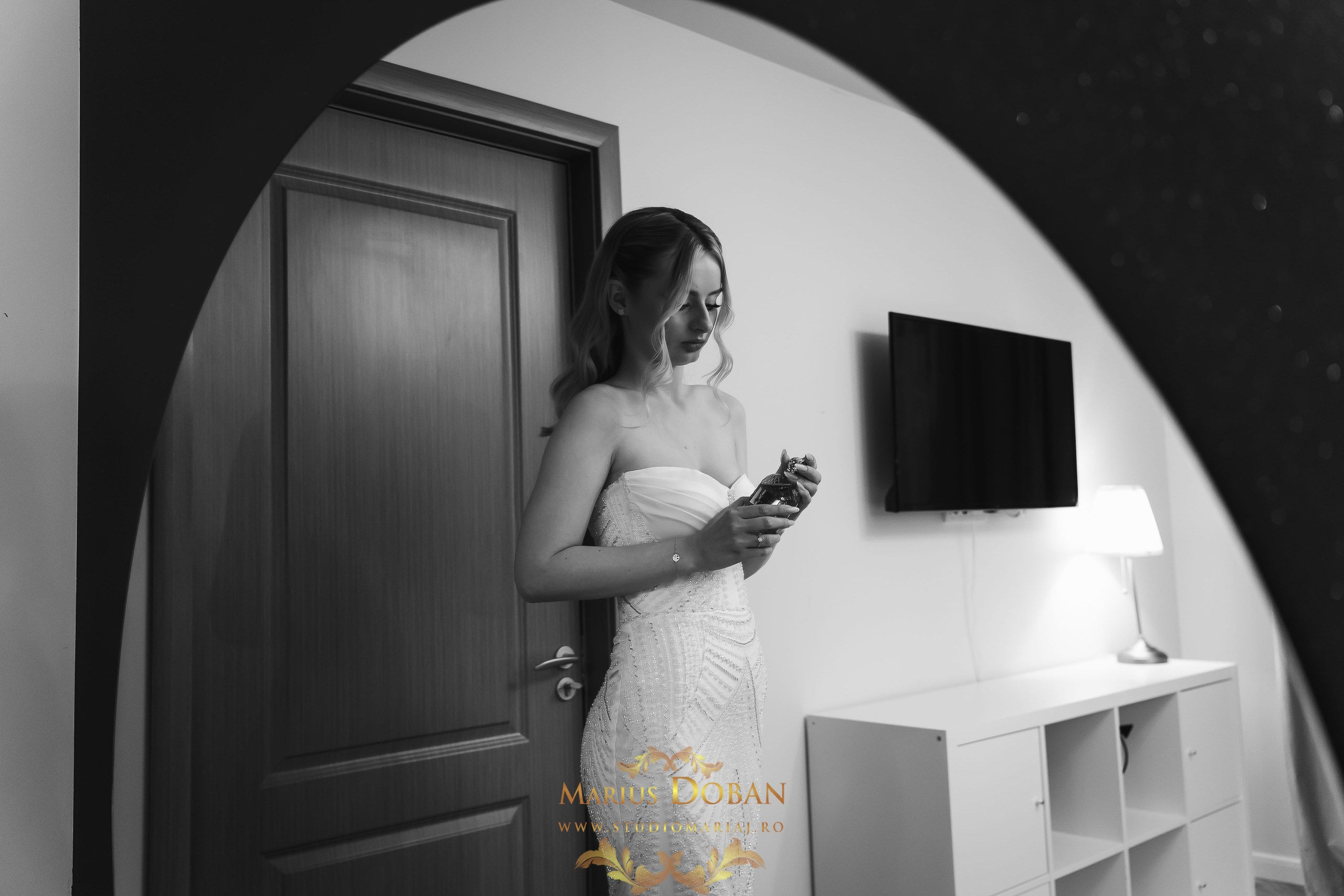 Iulia & Joszeph — preparing & details. Marius Doban