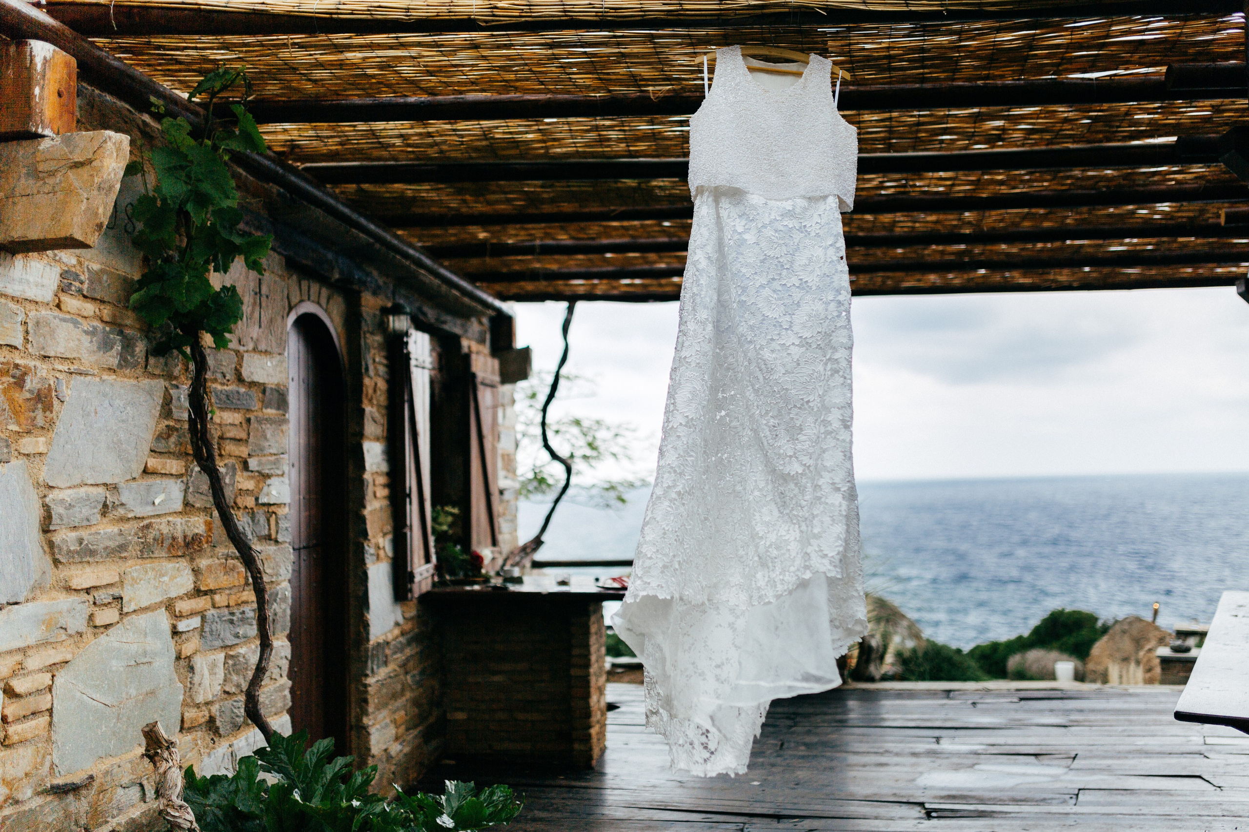Gavin & Jessica, Evia. Denny Savon — Photographer in Santorini | Weddings, Love Stories & Flying Dress