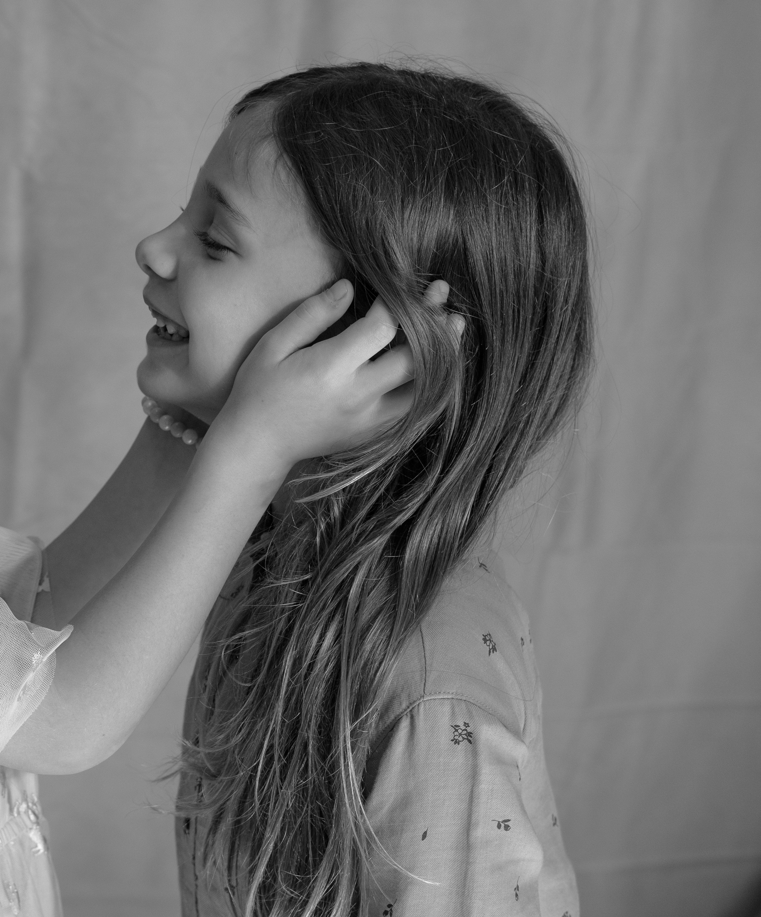 Ritratti di Bambini | Emozioni e Innocenza in Fotografia. Fotografa maternity, family e business a Pomezia e Roma – Simona Henkel