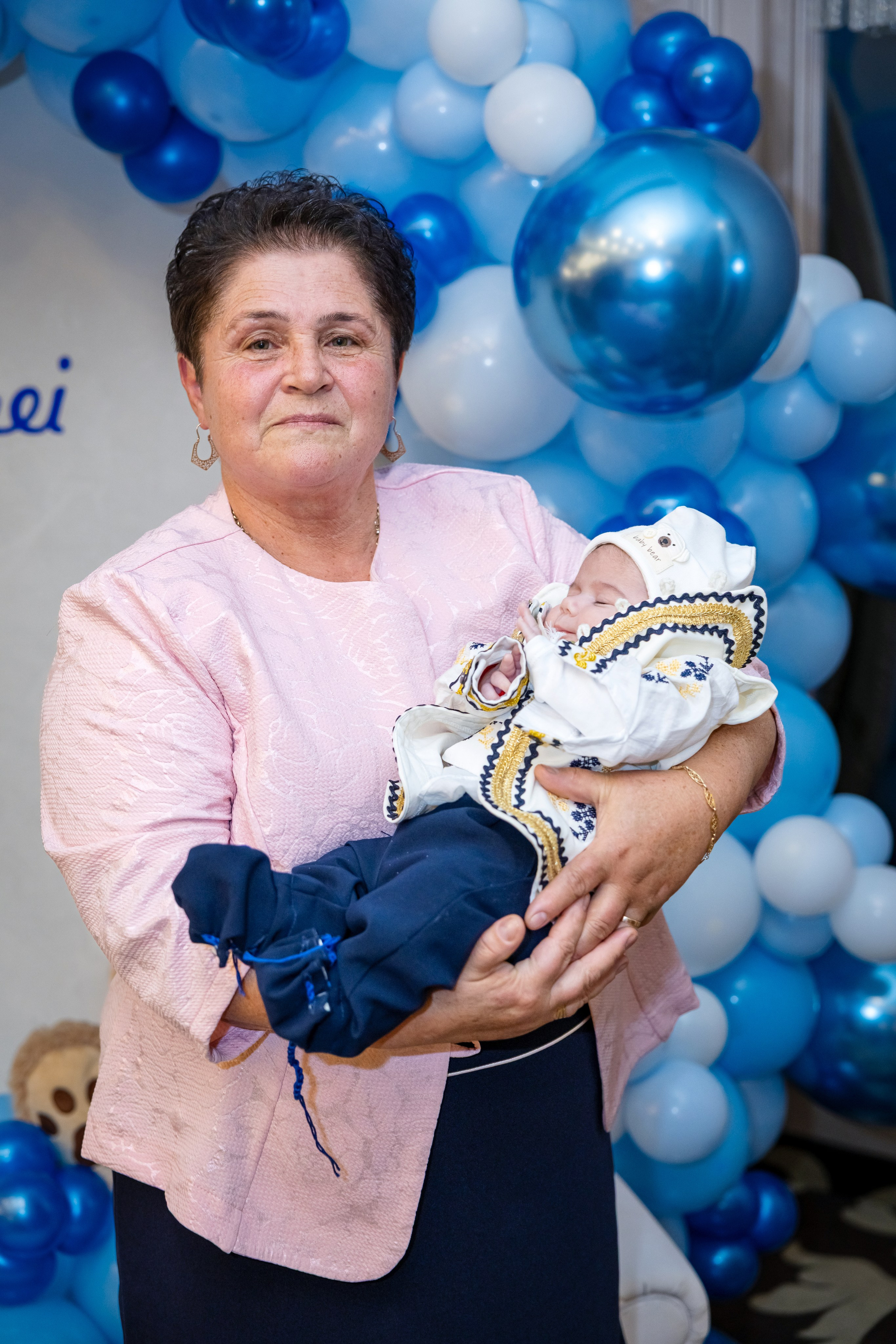 Andrei Sebastian. Moments By Gub