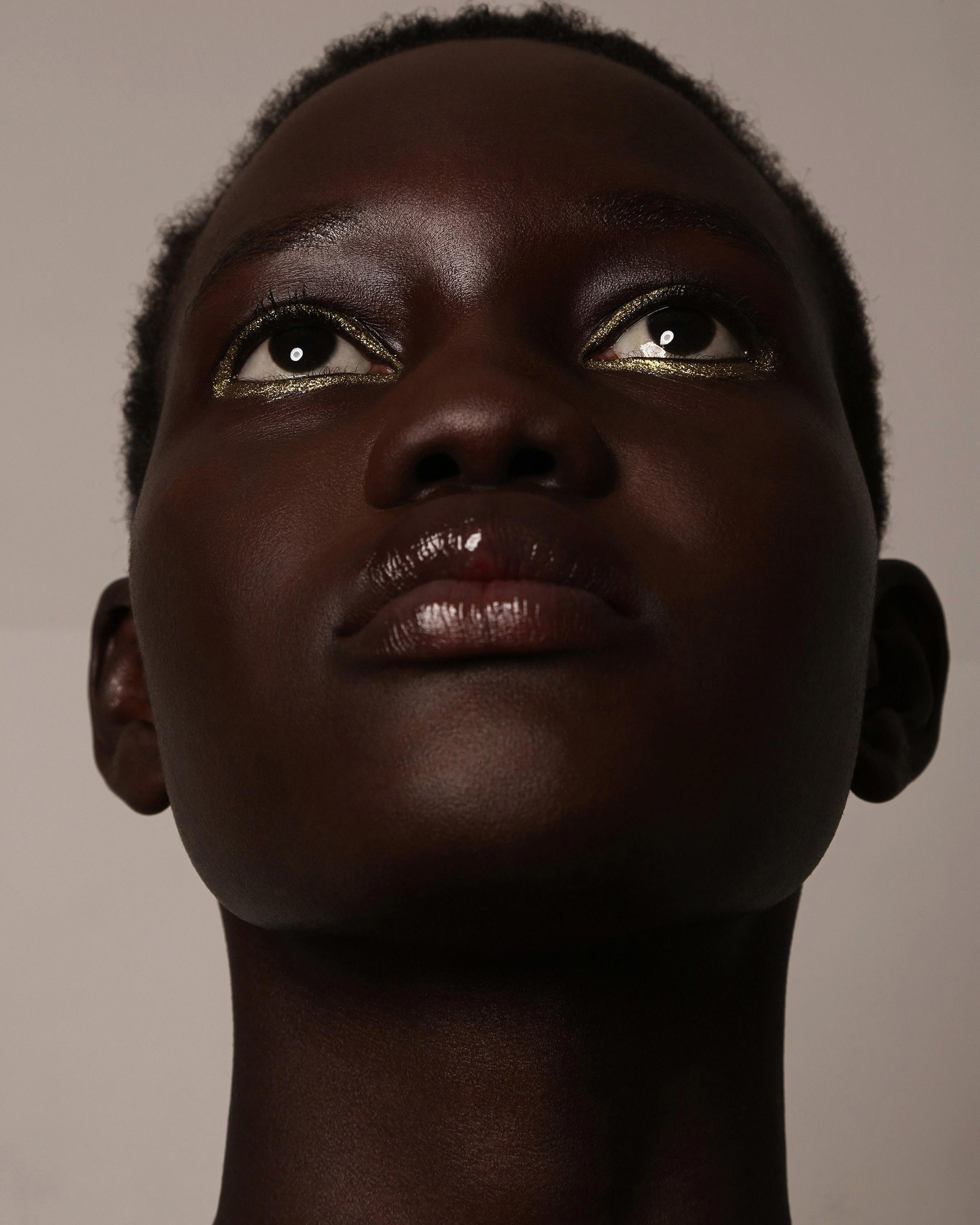 Beauty, Fashion and Editorial Retoucher