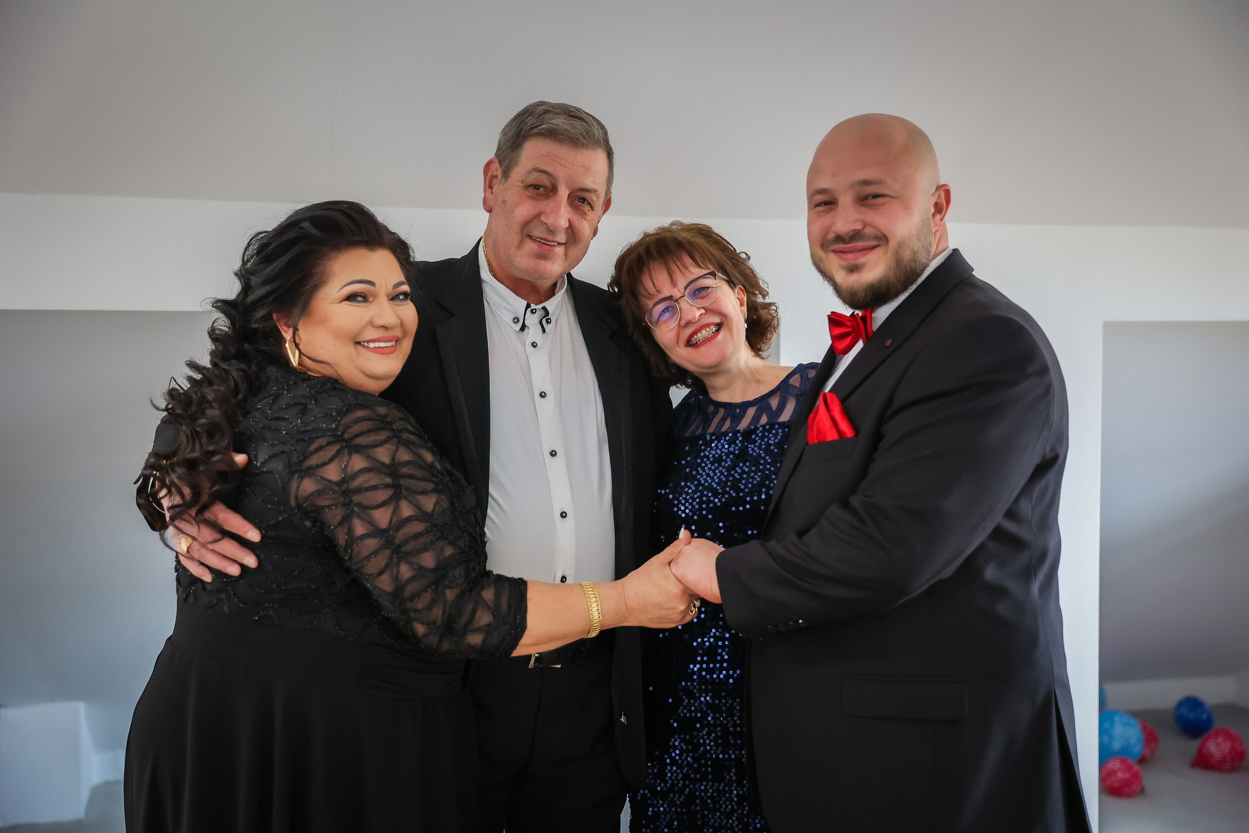 Andreea & Radu — simplu, autentic, al lor. Rares Bucur is a professional wedding photographer based in Cluj-Napoca, Romania, specializing in wedding photography