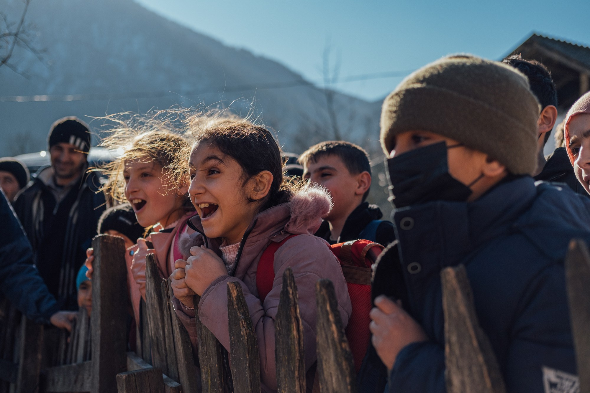 Şaxta Baba Ucqar Dağ Kəndlərində - Sosial Layihə. Bakıda Peşəkar Tədbir, Love Story və Təbiət Fotoqrafı — Elşən Baba