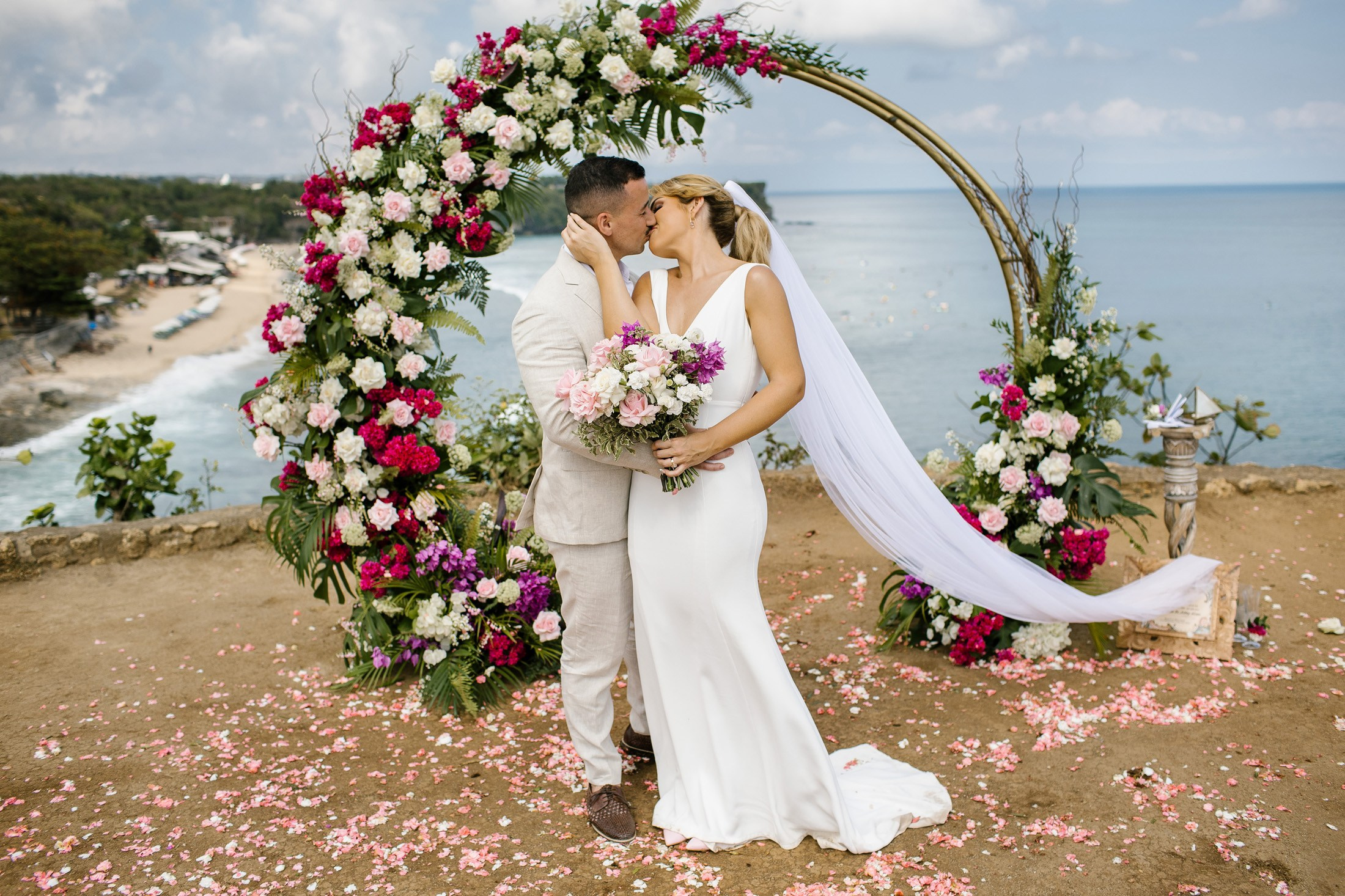 Escape to Bali on a cliff. Get.it.feel — Aesthetic Photography and Videography