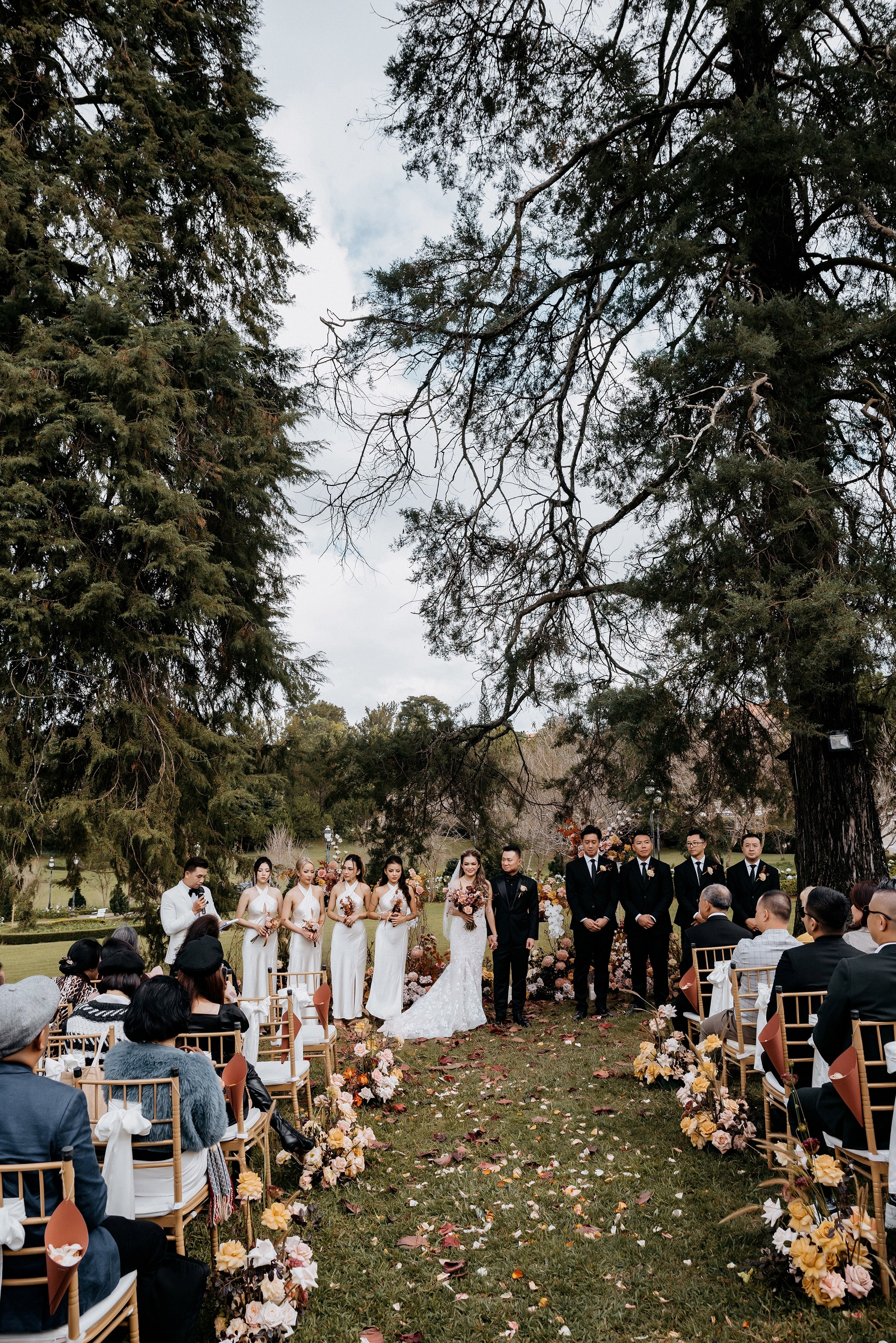 JESSE & MIMI / The Vows. Nhiếp ảnh gia đám cưới hàng đầu tại Thành Phố Hồ Chí Minh