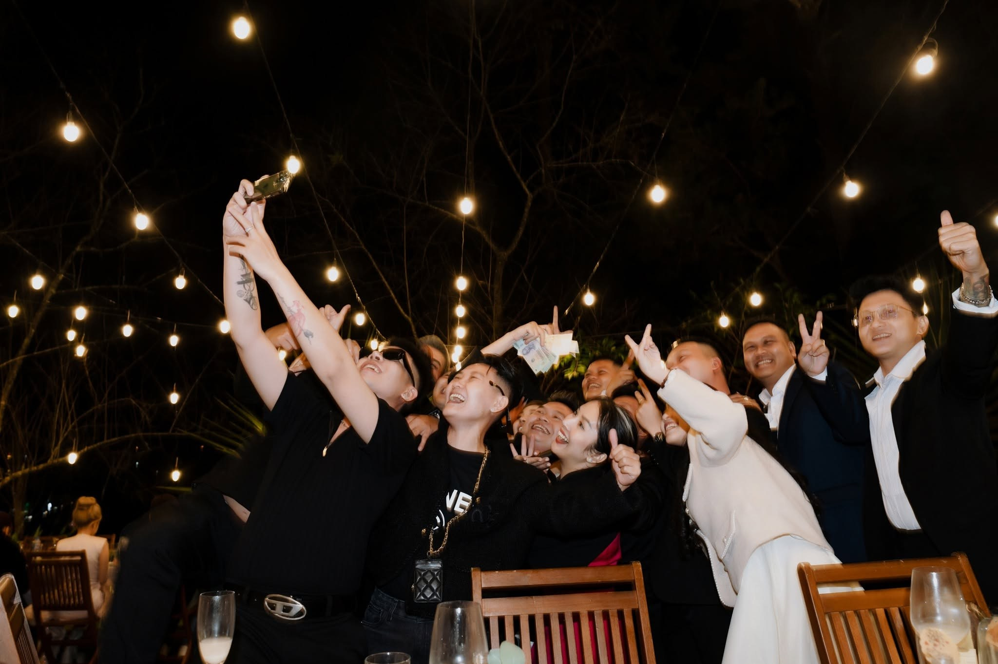 𝐃𝐄𝐍𝐍𝐈𝐒 ⓐⓝⓓ 𝐓𝐈𝐍𝐘/Destination Wedding. Nhiếp ảnh gia đám cưới hàng đầu tại Thành Phố Hồ Chí Minh