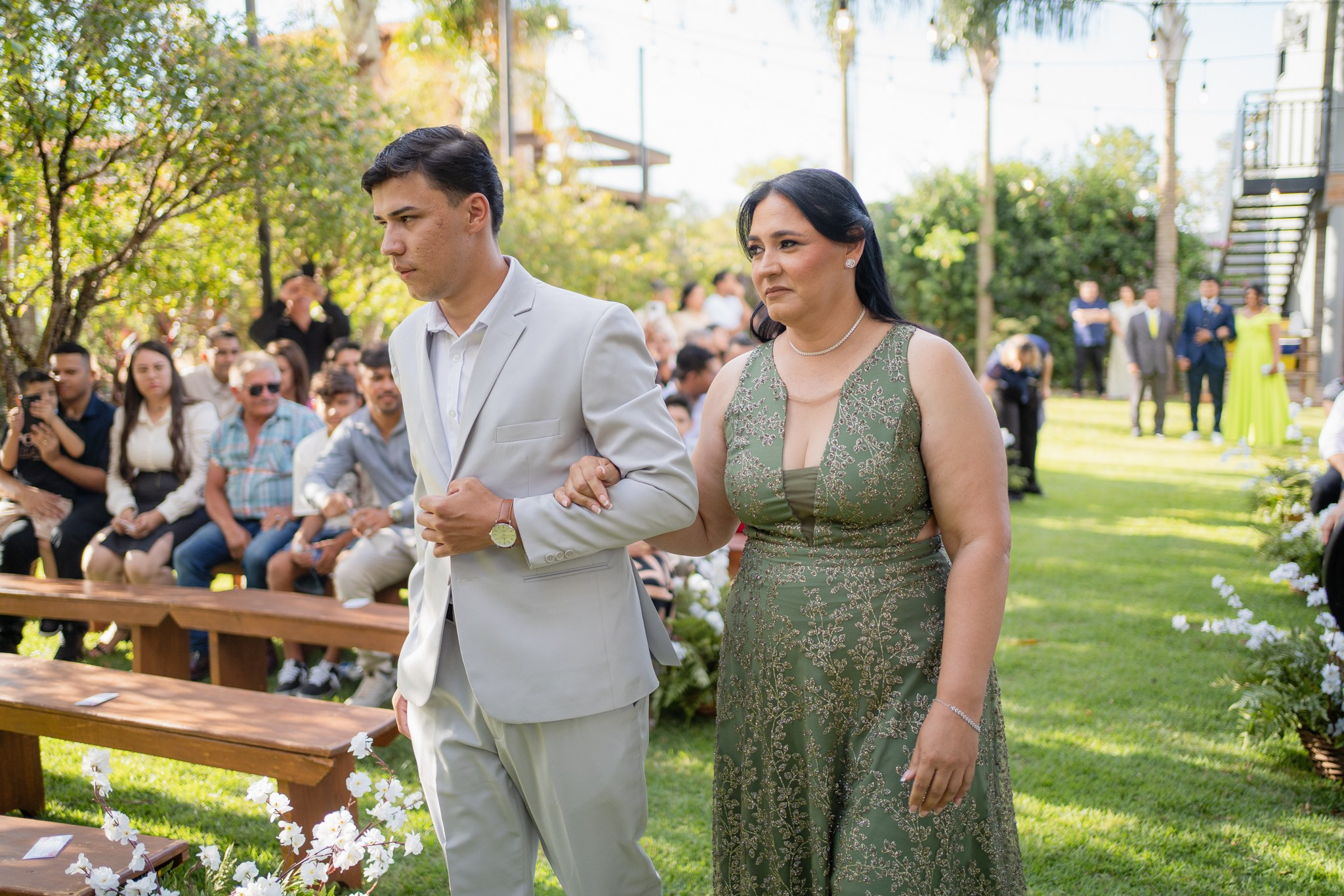 Larissa & Vinicius — Espaço Faveral / Aararaquara. Robson Colaço