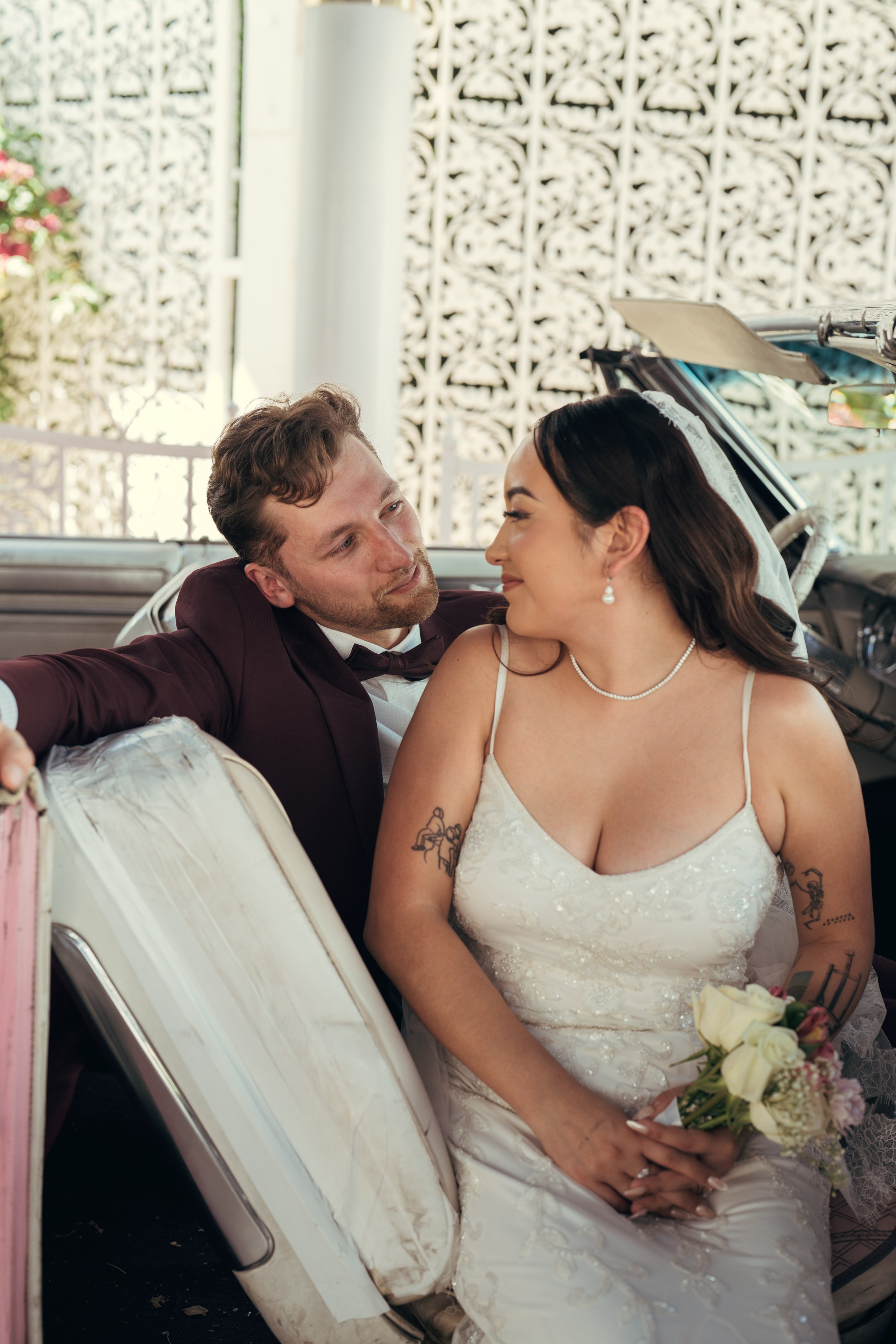 Justin&Sheyla. Wedding & elopement photographer Viktoriya Kravtsov. Las Vegas