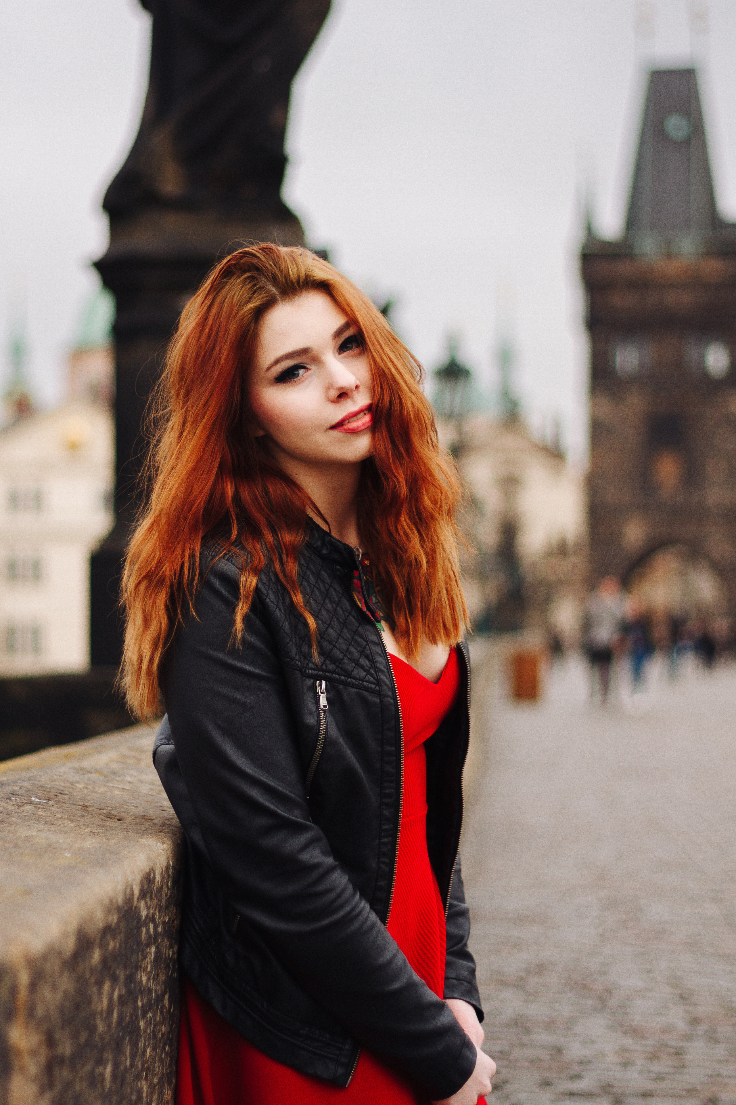 Elizabeth. Photographer in Prague for tourists