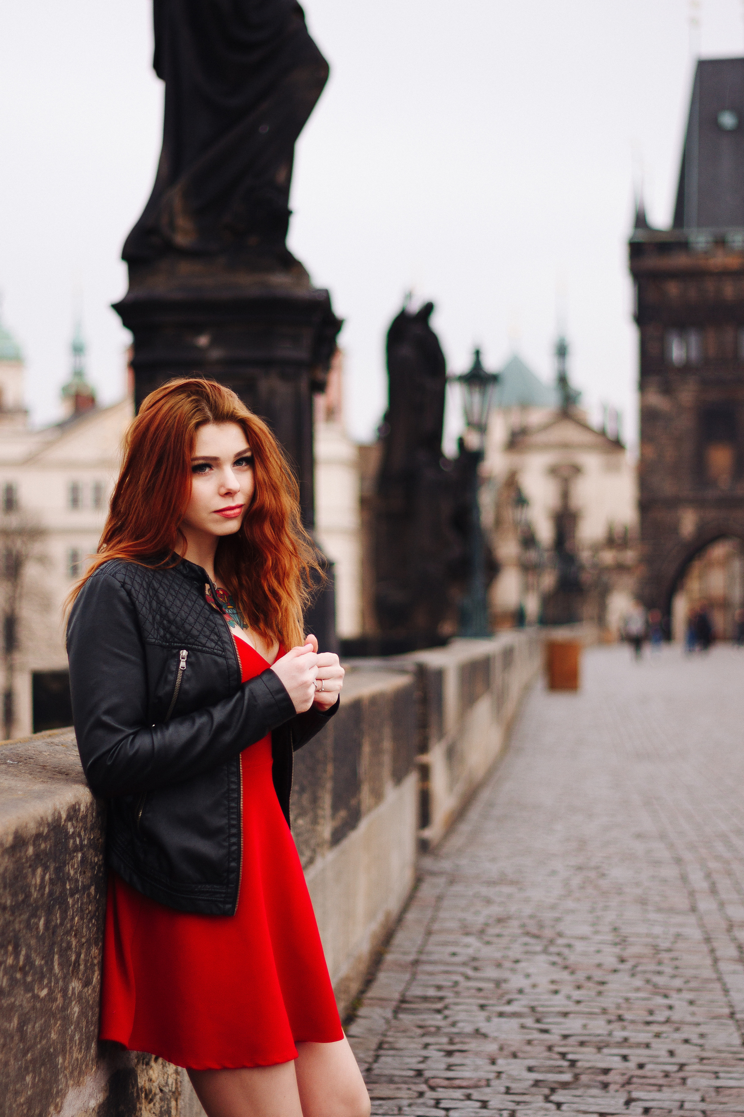 Elizabeth. Photographer in Prague for tourists