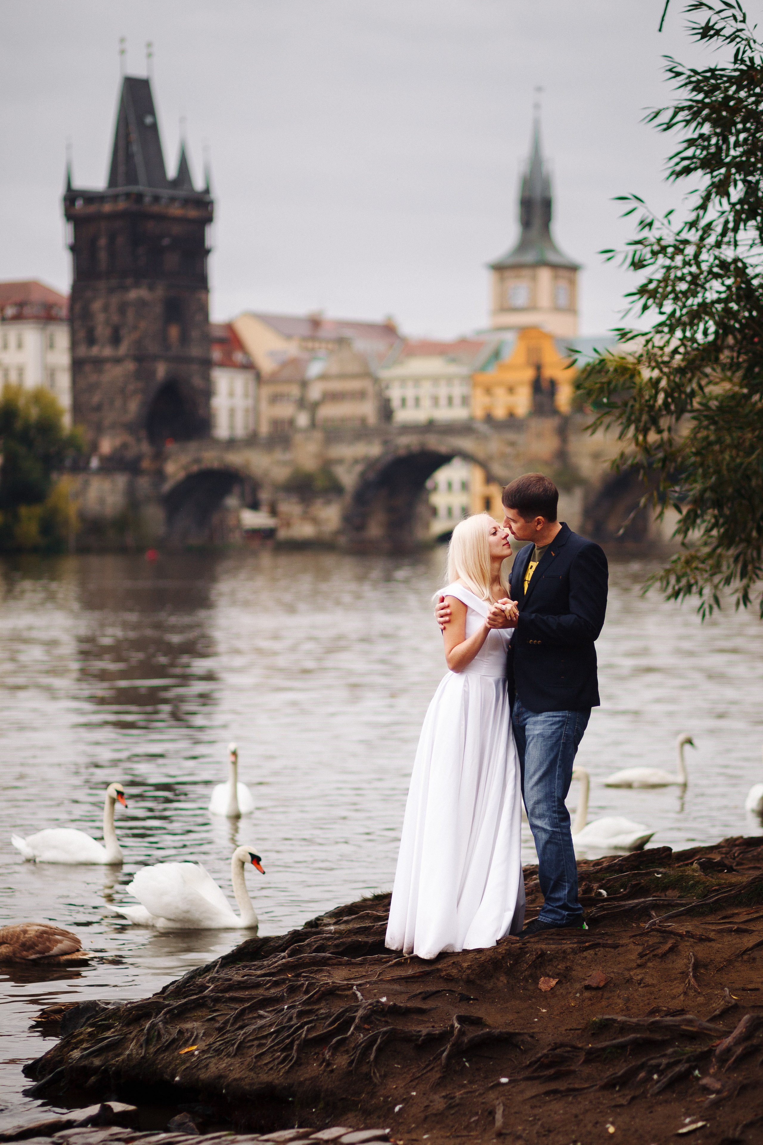 Sonya & Anton. Photographer in Prague for tourists