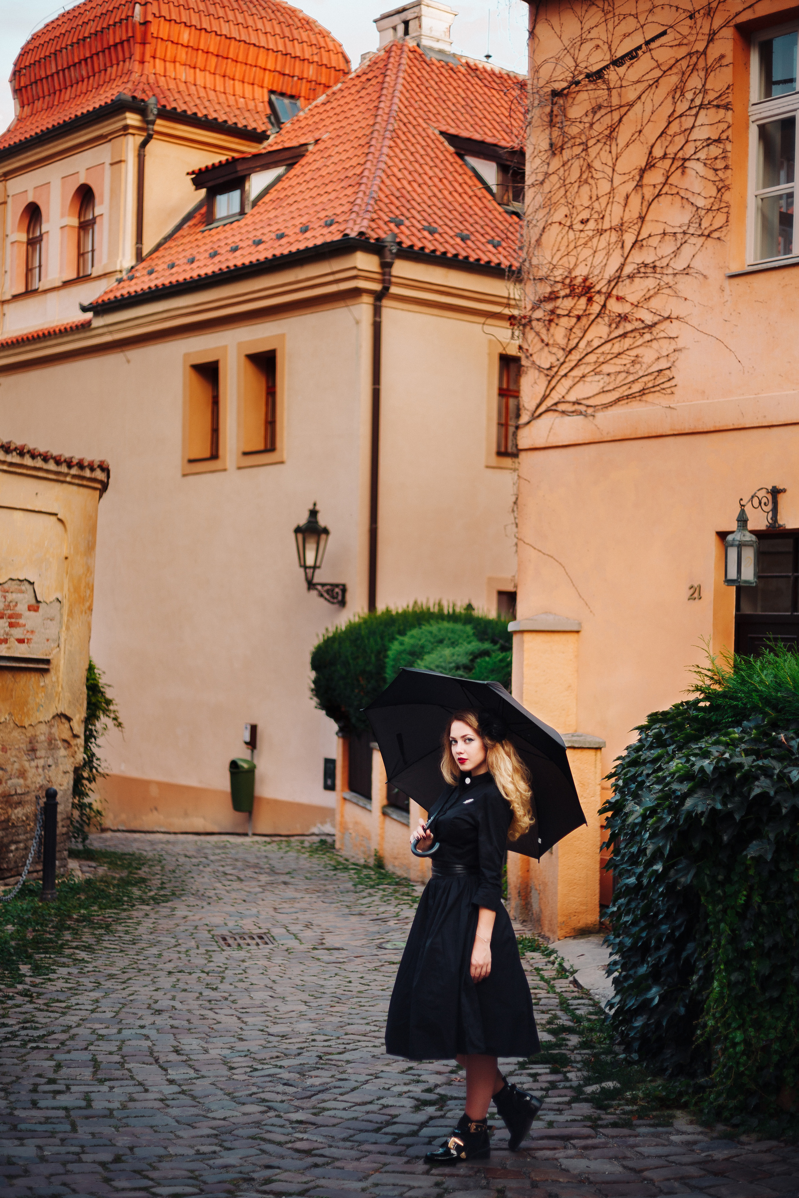 Victoria. Photographer in Prague for tourists