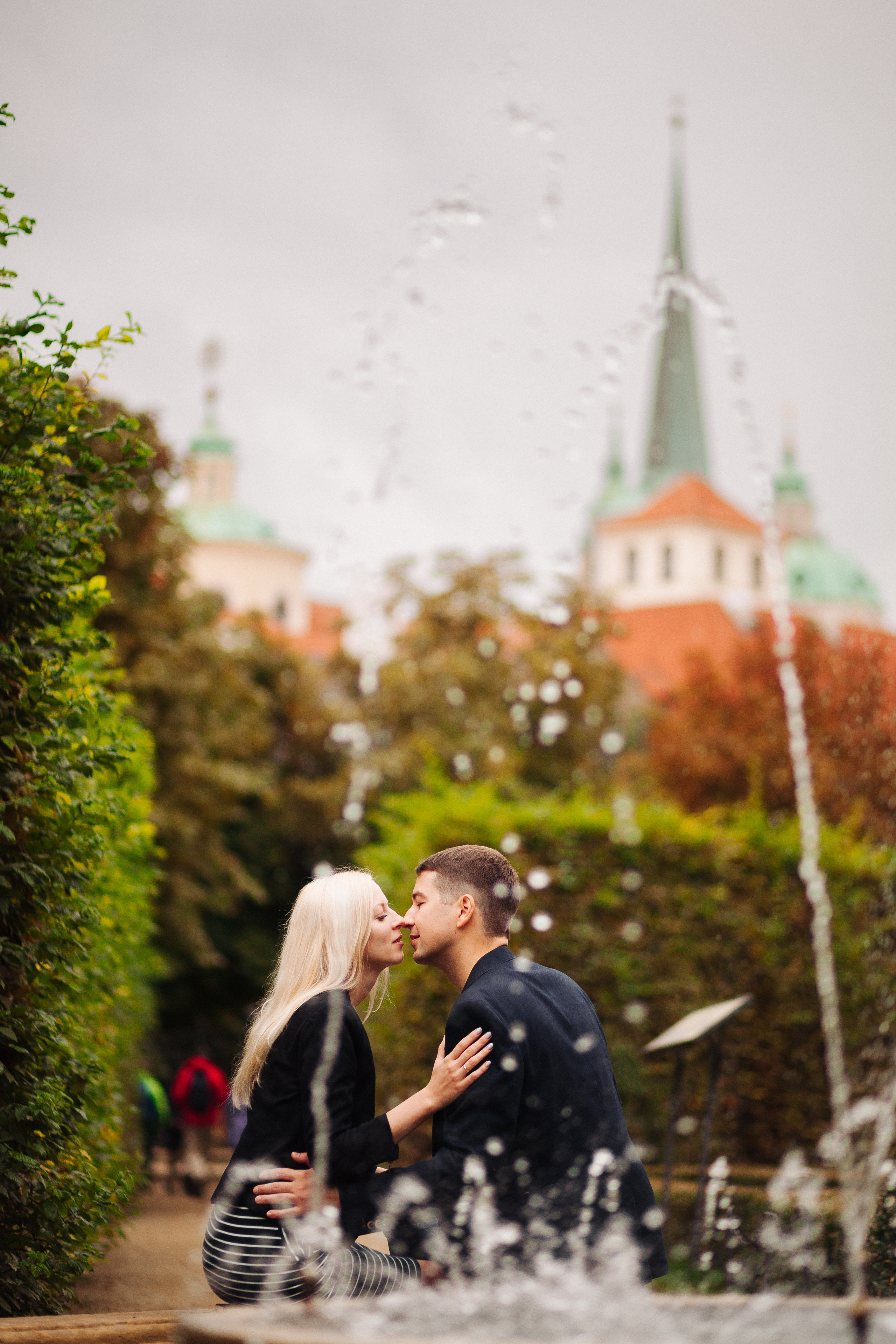 Sonya & Anton. Photographer in Prague for tourists