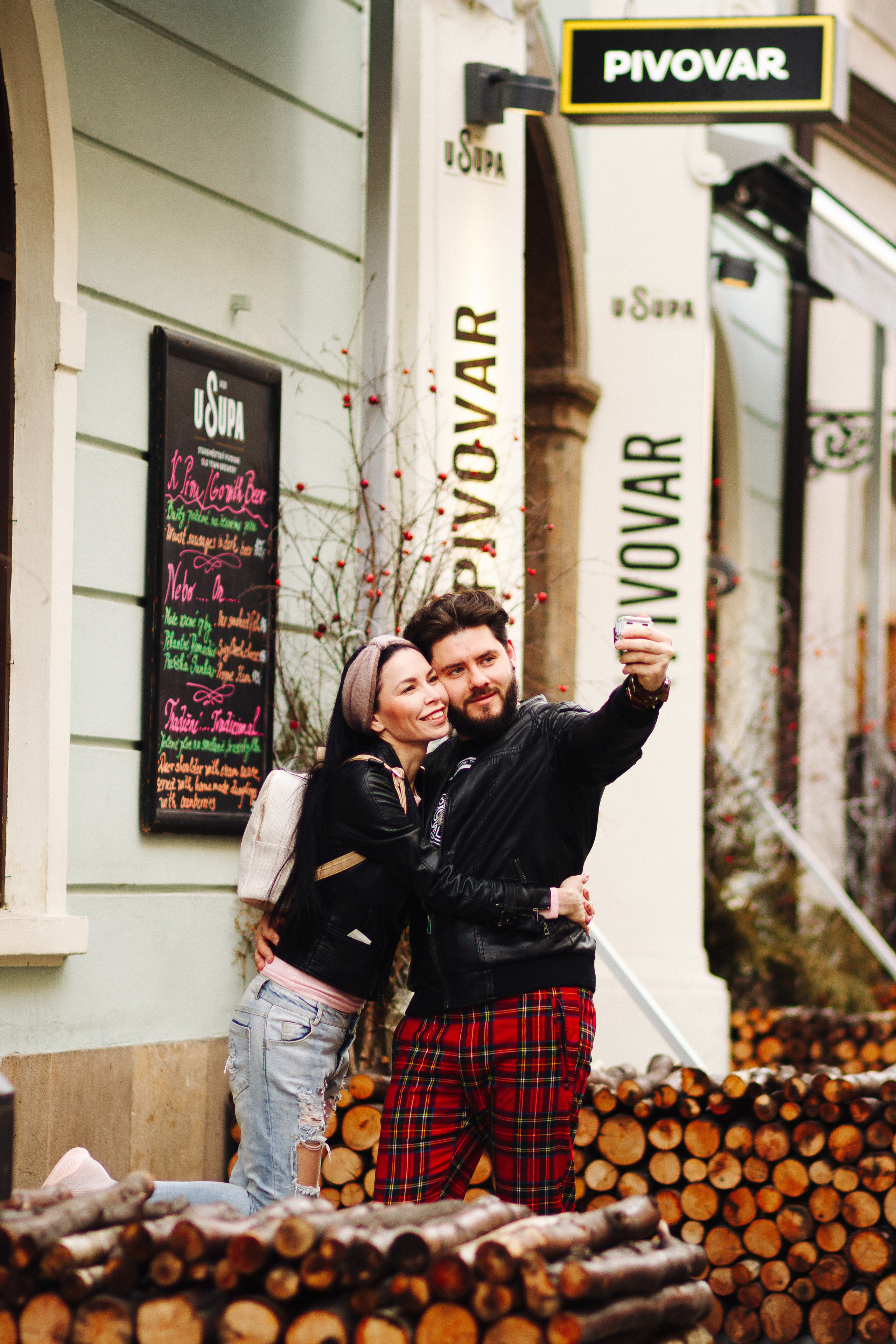Nika, Nicol & Kolya. Photographer in Prague for tourists