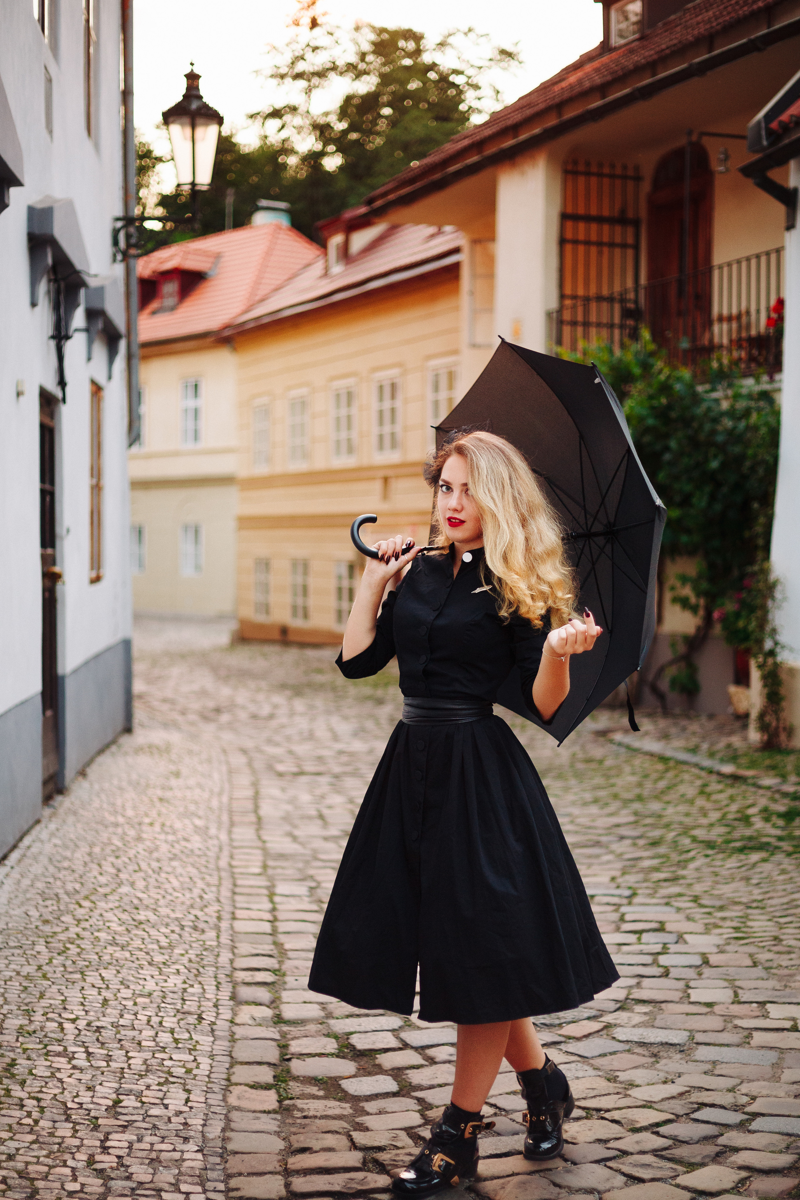 Victoria. Photographer in Prague for tourists