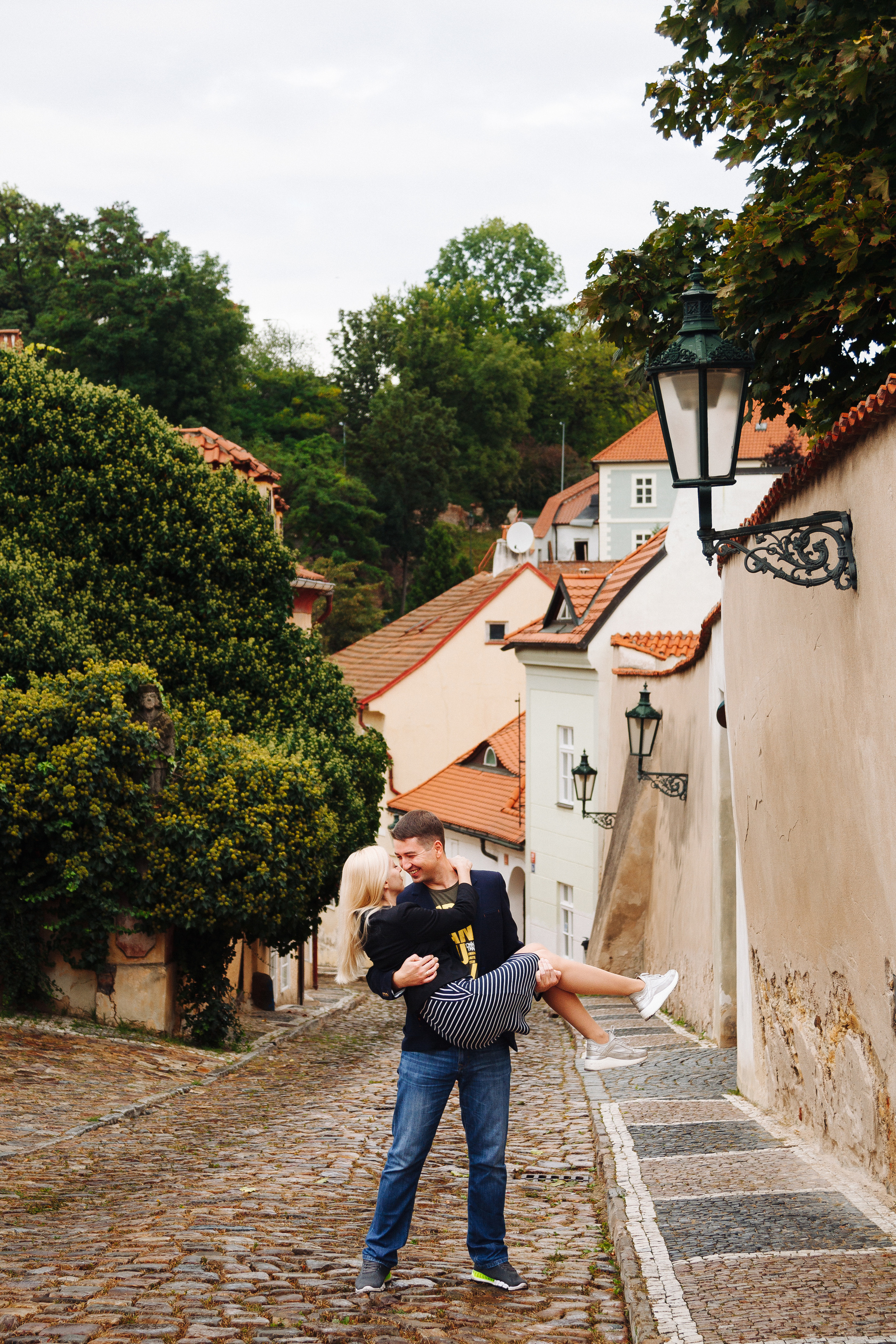 Sonya & Anton. Photographer in Prague for tourists