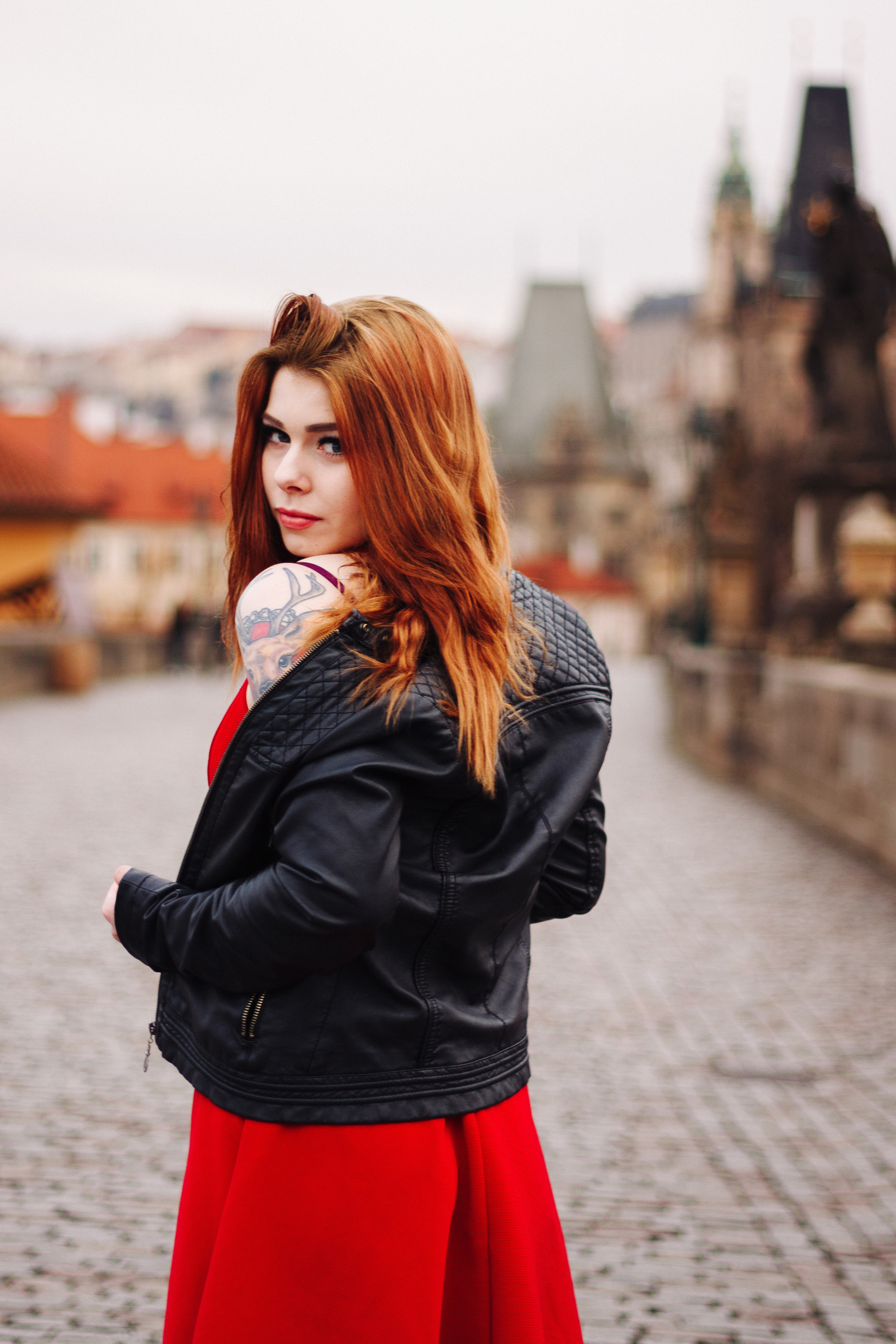 Elizabeth. Photographer in Prague for tourists