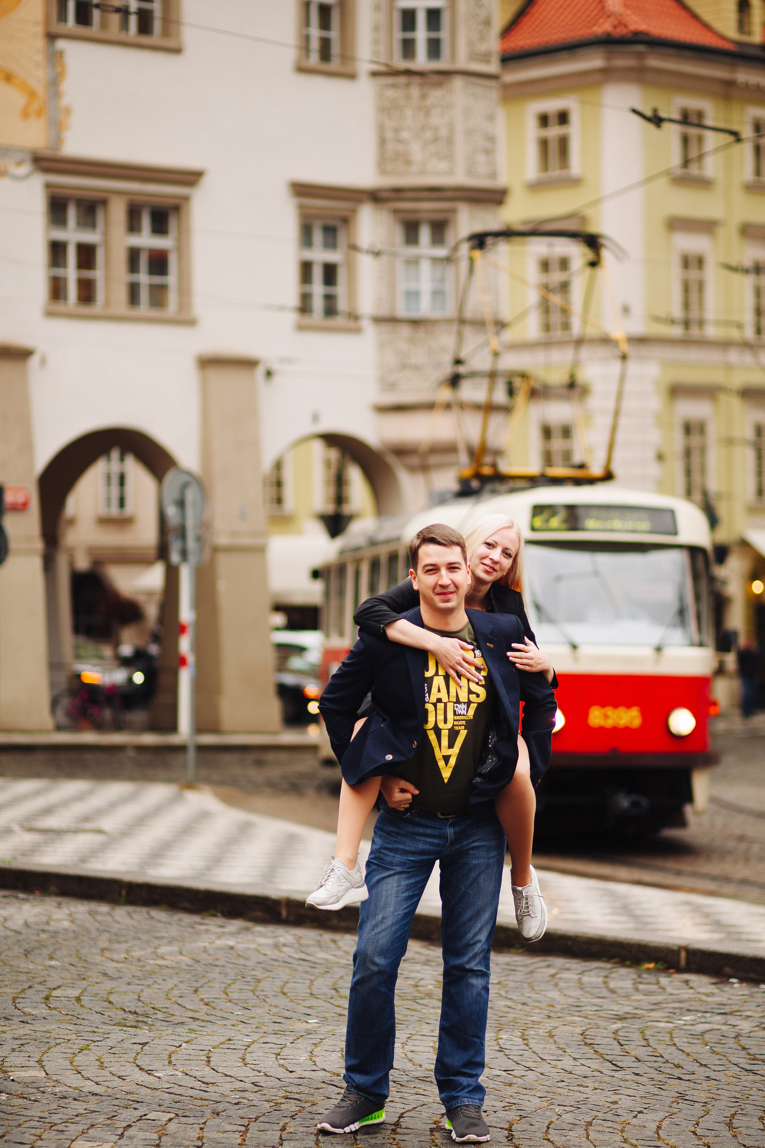 Sonya & Anton. Photographer in Prague for tourists