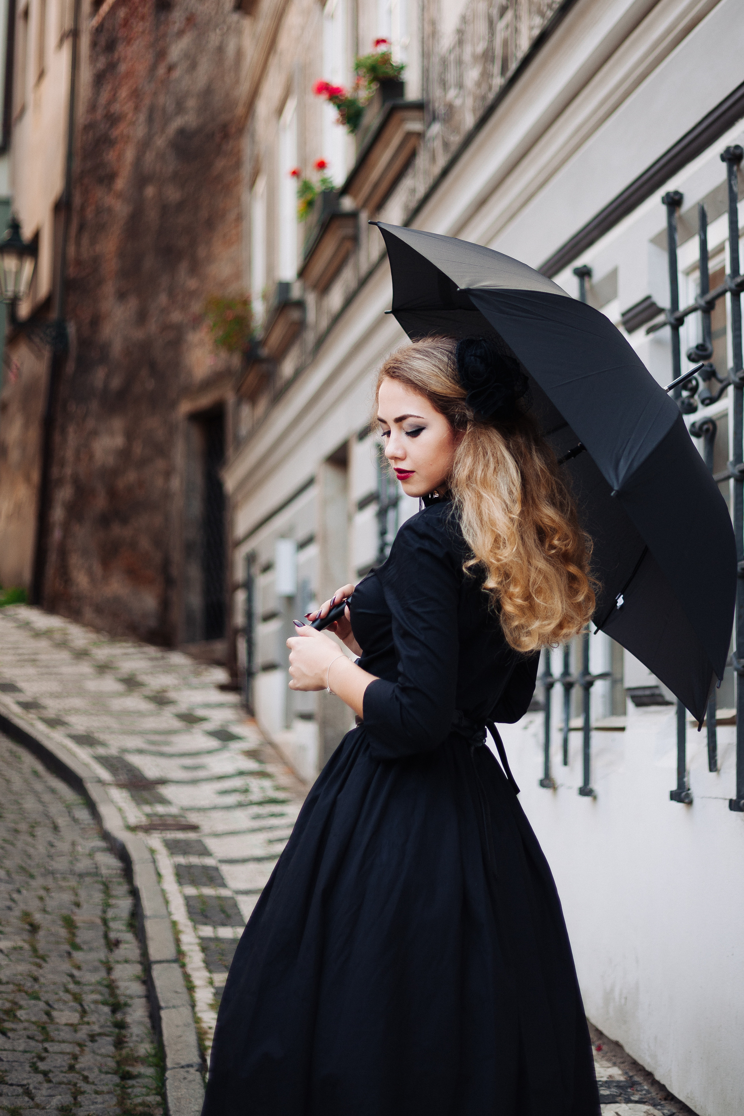 Victoria. Photographer in Prague for tourists