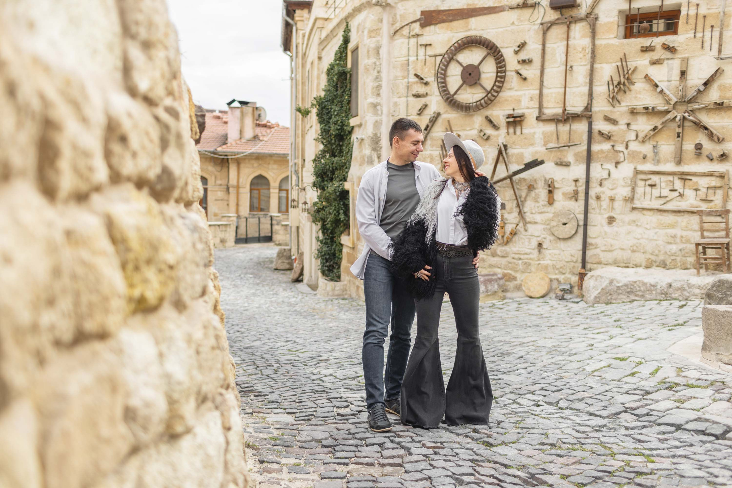 Stylish Photoshoot in the Charming Streets and Valleys of Cappadocia. Julia Ganch I Fashion Wedding Photography I Cappadocia Turkey