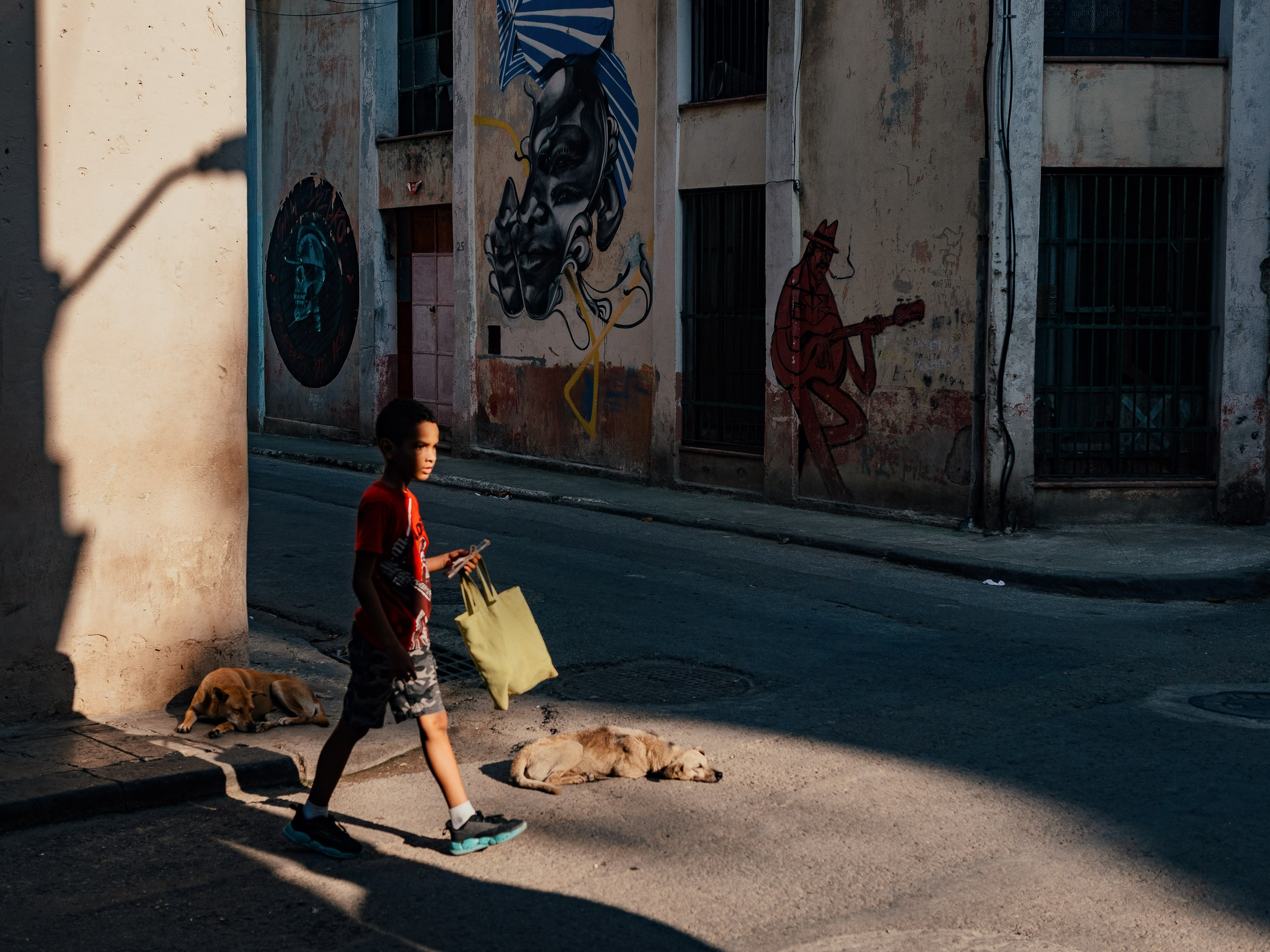 Federico Borobio  — Fotografía callejera y documental