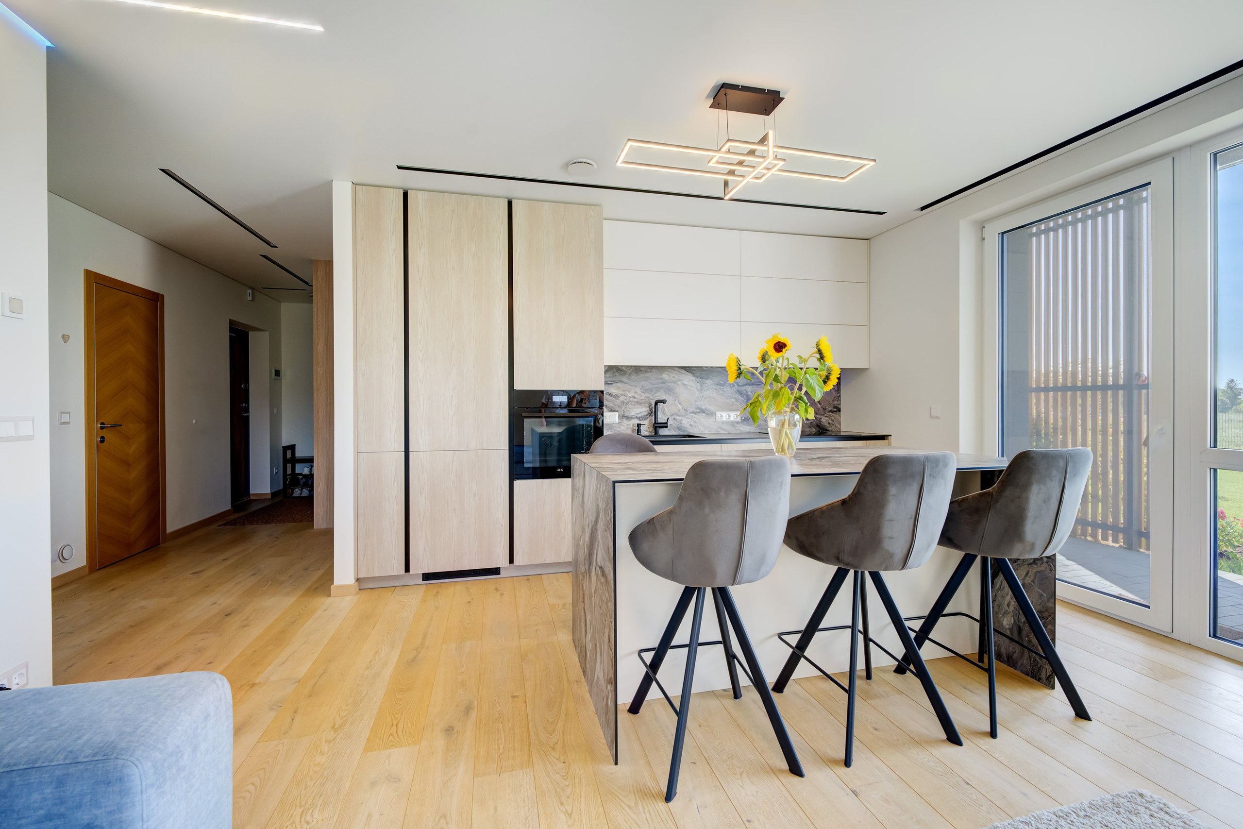 Gilužio g. 49, 2k. butas prie ežero. Elina Sapiega fotografė Vilniuje