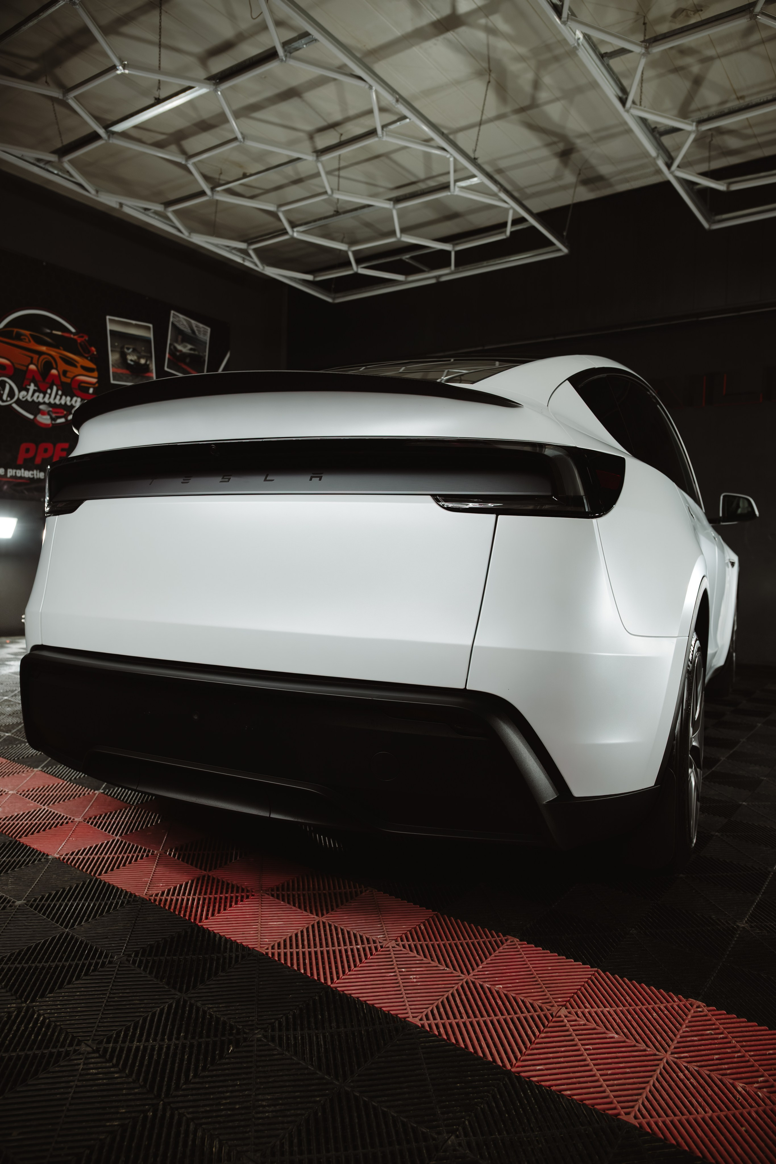 Tesla Model Y (PMC Detailing). Adrian Visovan - Fotograf Iasi