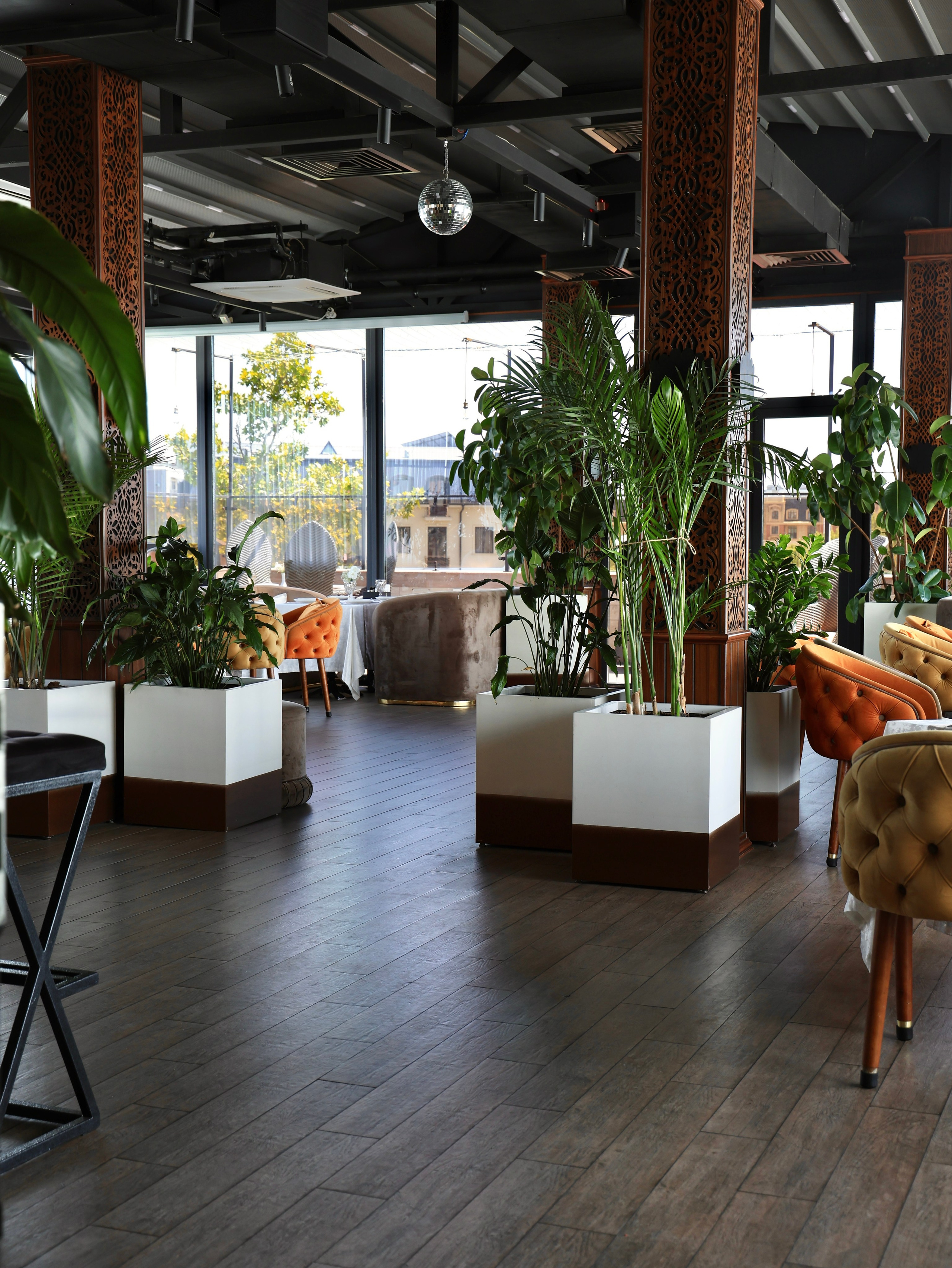 KARLOV BY PRAGA. ОНЛАЙН — ГАЛЛЕРЕЯ