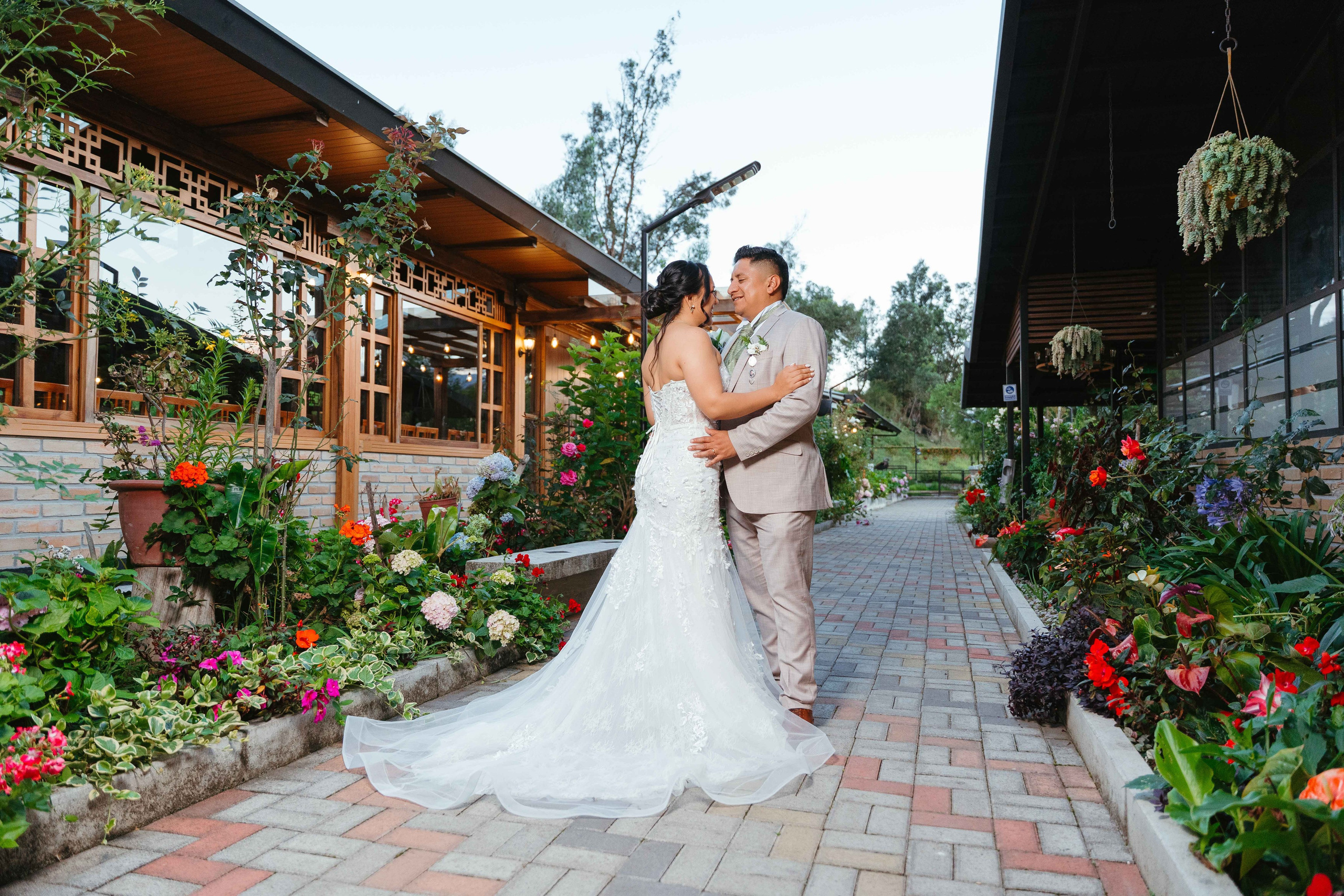 Karol y Jairon. Fotógrafo de bodas en Loja Ecuador | Piero Alvarez PH