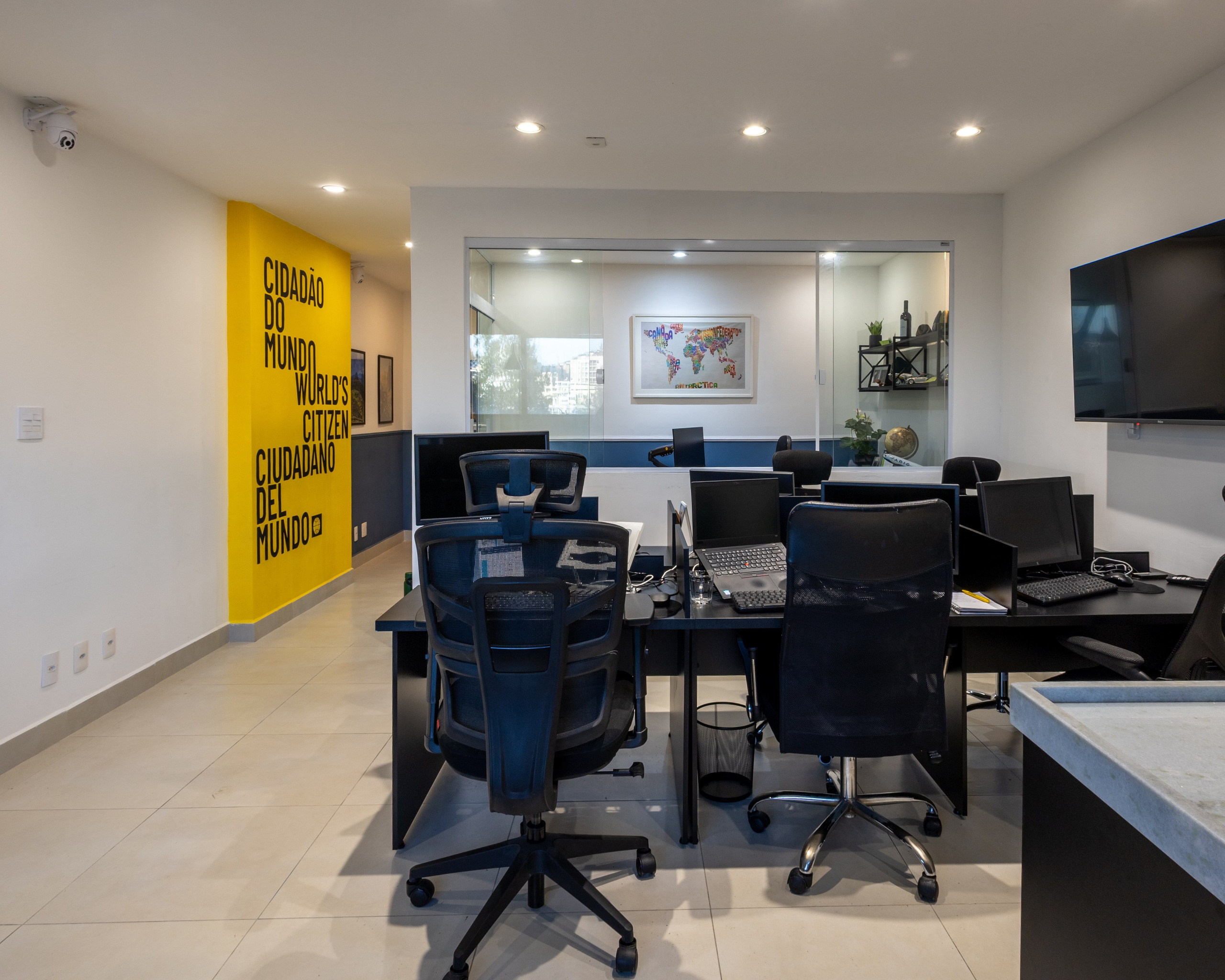 Cidadão do Mundo. Caio Almeida