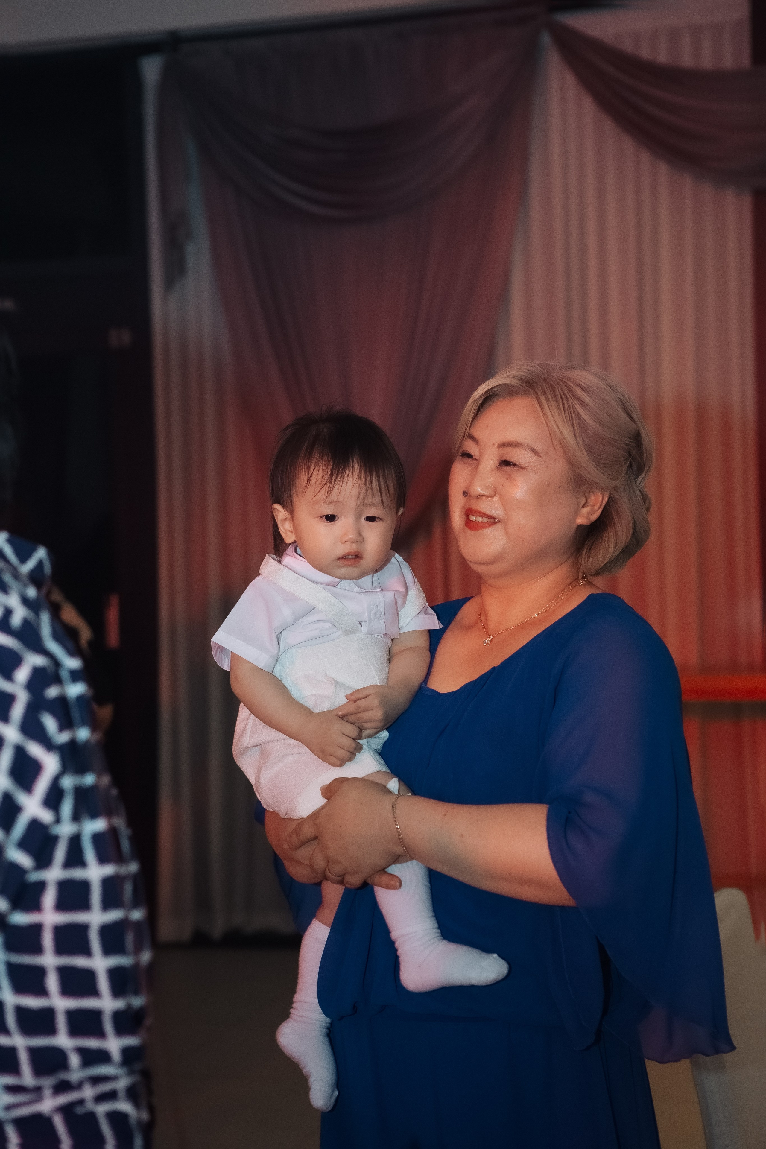 Тео дома и в ресторане. Фотограф беременности, ньюборн и годовасиков в Корее Жанна Хан