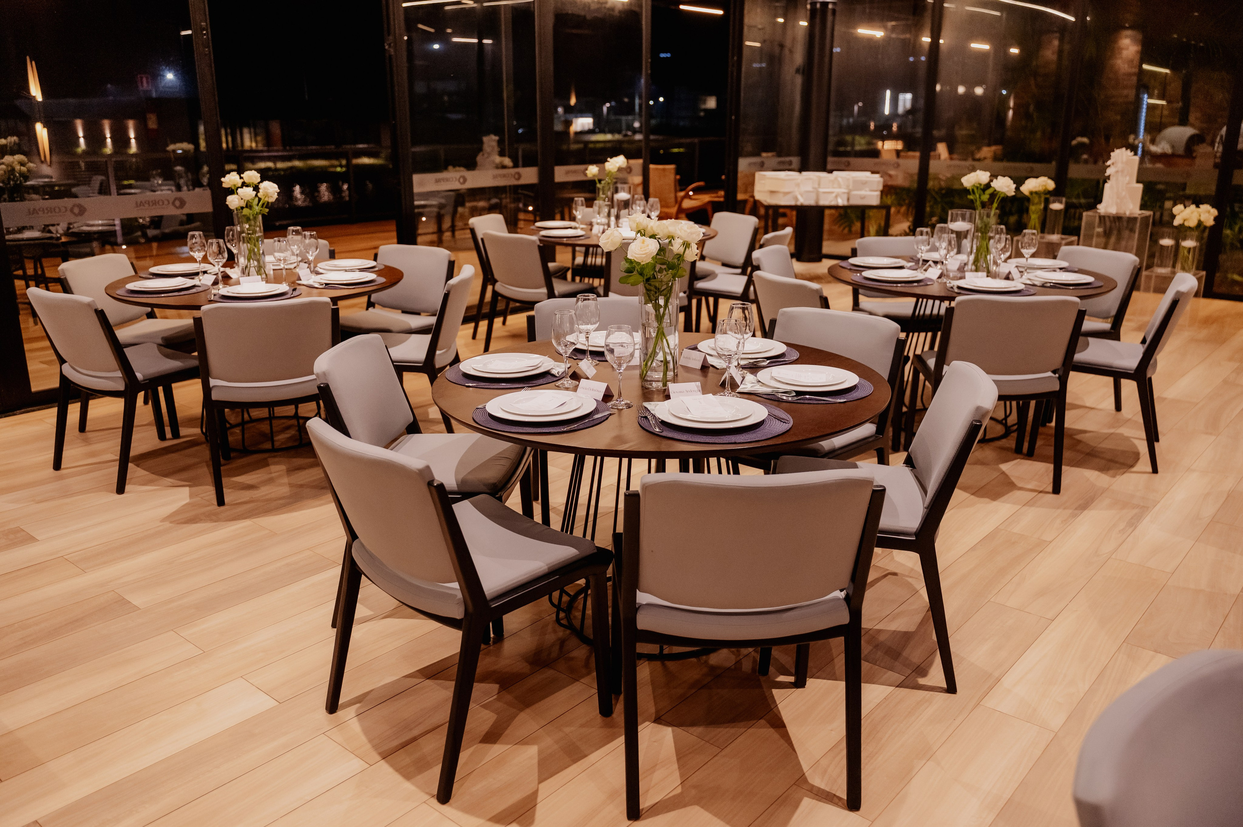 Jantar de Padrinhos em Campo Mourão • Giovana e Felipe. Barizon Fotografia | Fotógrafo de Casamentos, Ensaios e Eventos | Paraná