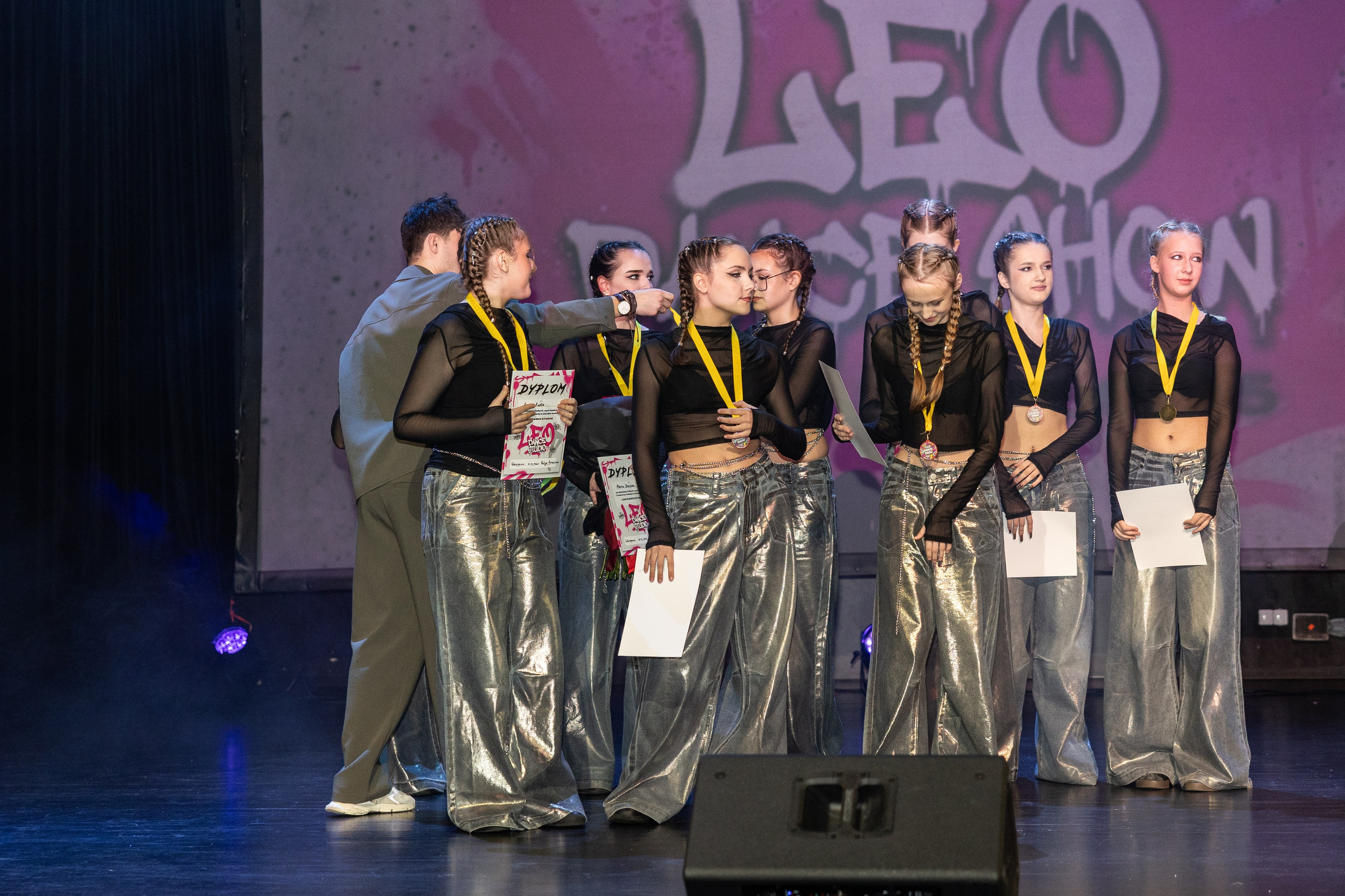 LEO DANCE SHOW WINTER 2025. Семейный и детский фотограф в Варшаве Мила Бобровская