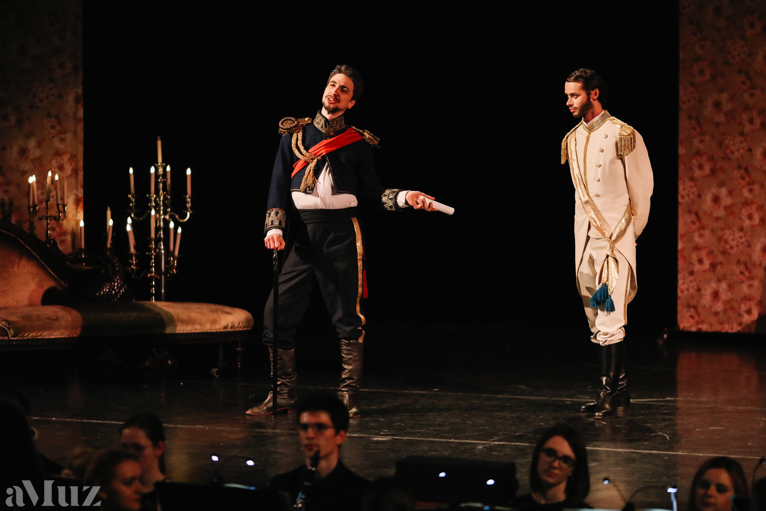 Opera Łąkowa. Fotograf Ślubny Warszawa - Sesje Biznesowe Rodzinne Eventy