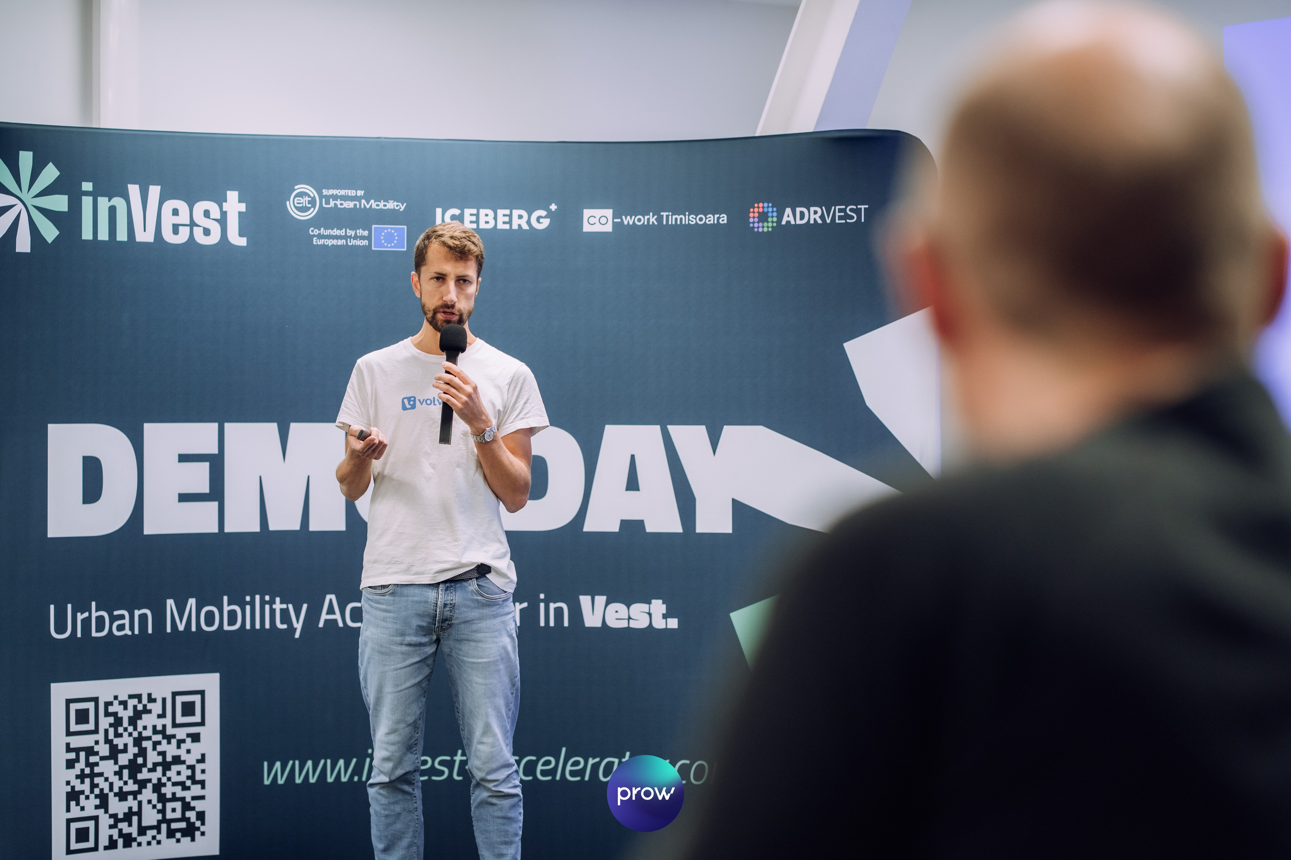 InVest DemoDay @ Cowork. Cozac Cristian Photographer