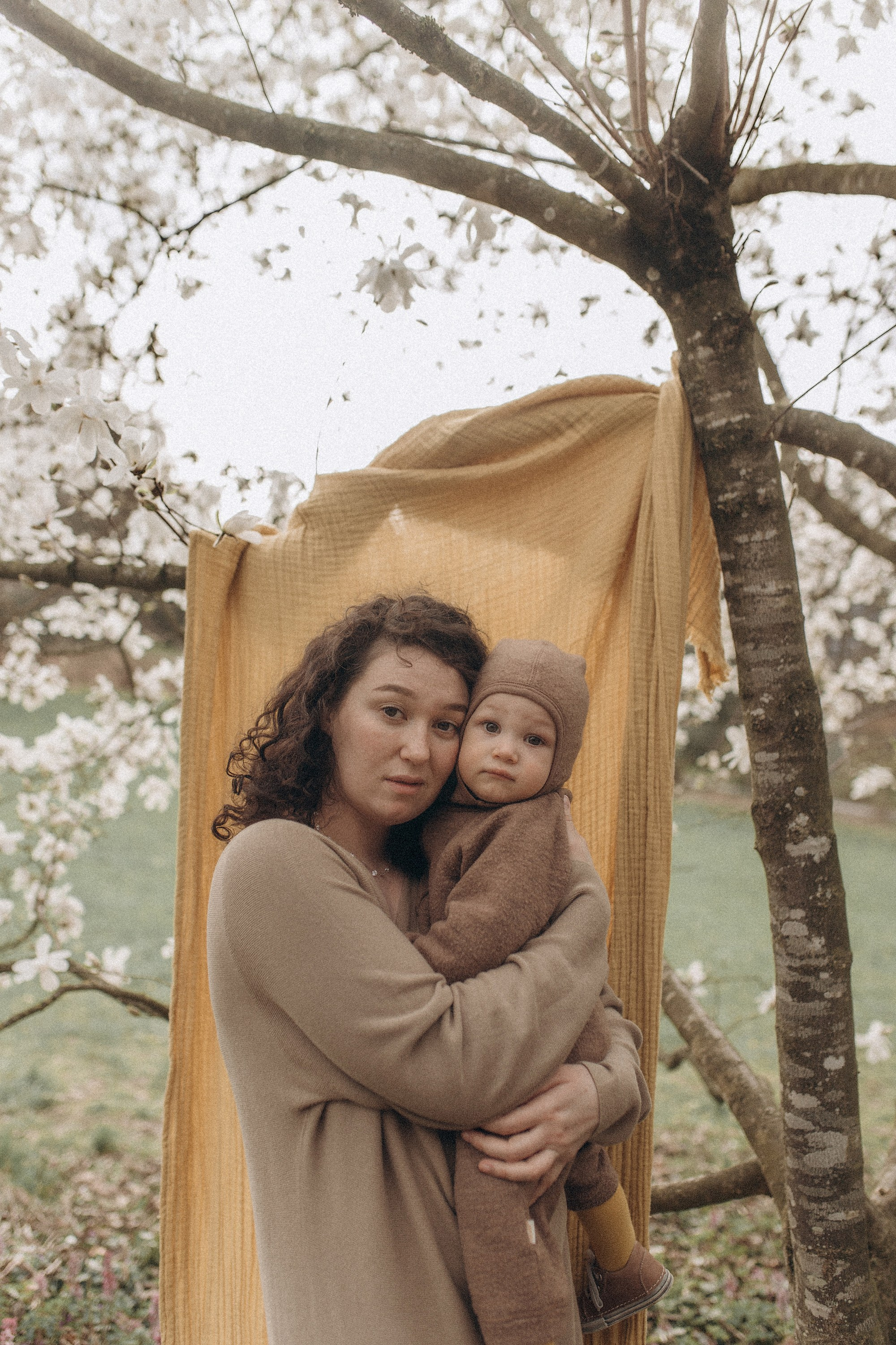 Photographer in Adliswil — Authentic & Timeless Portraits. Photographer and visual artist Irina Vovk