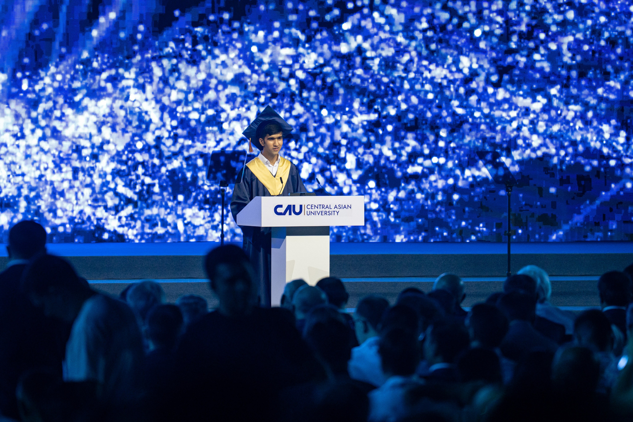 Как Central Asian University провёл одну из самых ярких выпускных церемоний. Георгий Намазов | Фотограф в Ташкенте