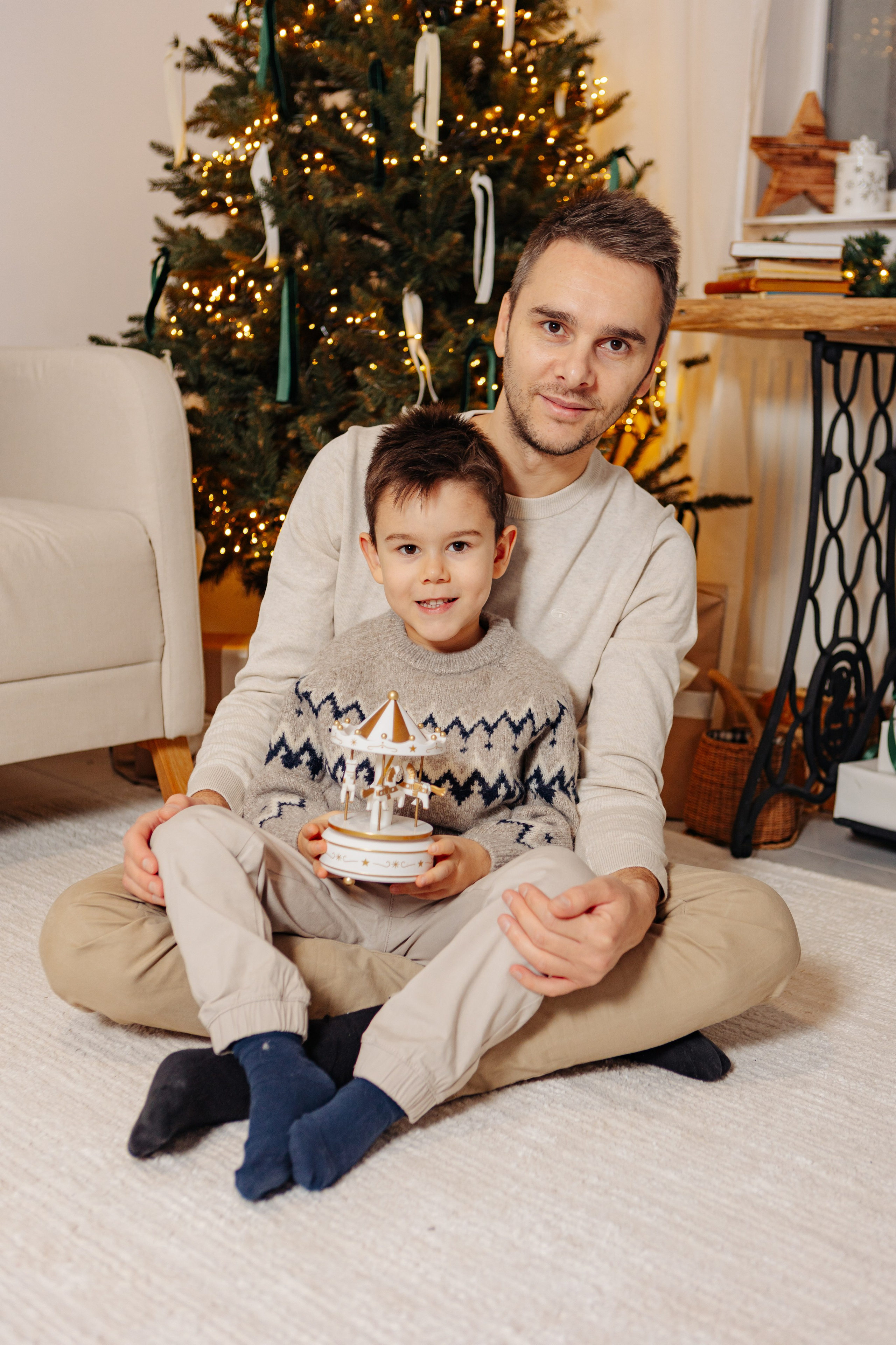 Familia Codreanu. Cristina Andronache fotograf Brașov fotograf de familie fotograf de nunta Brașov