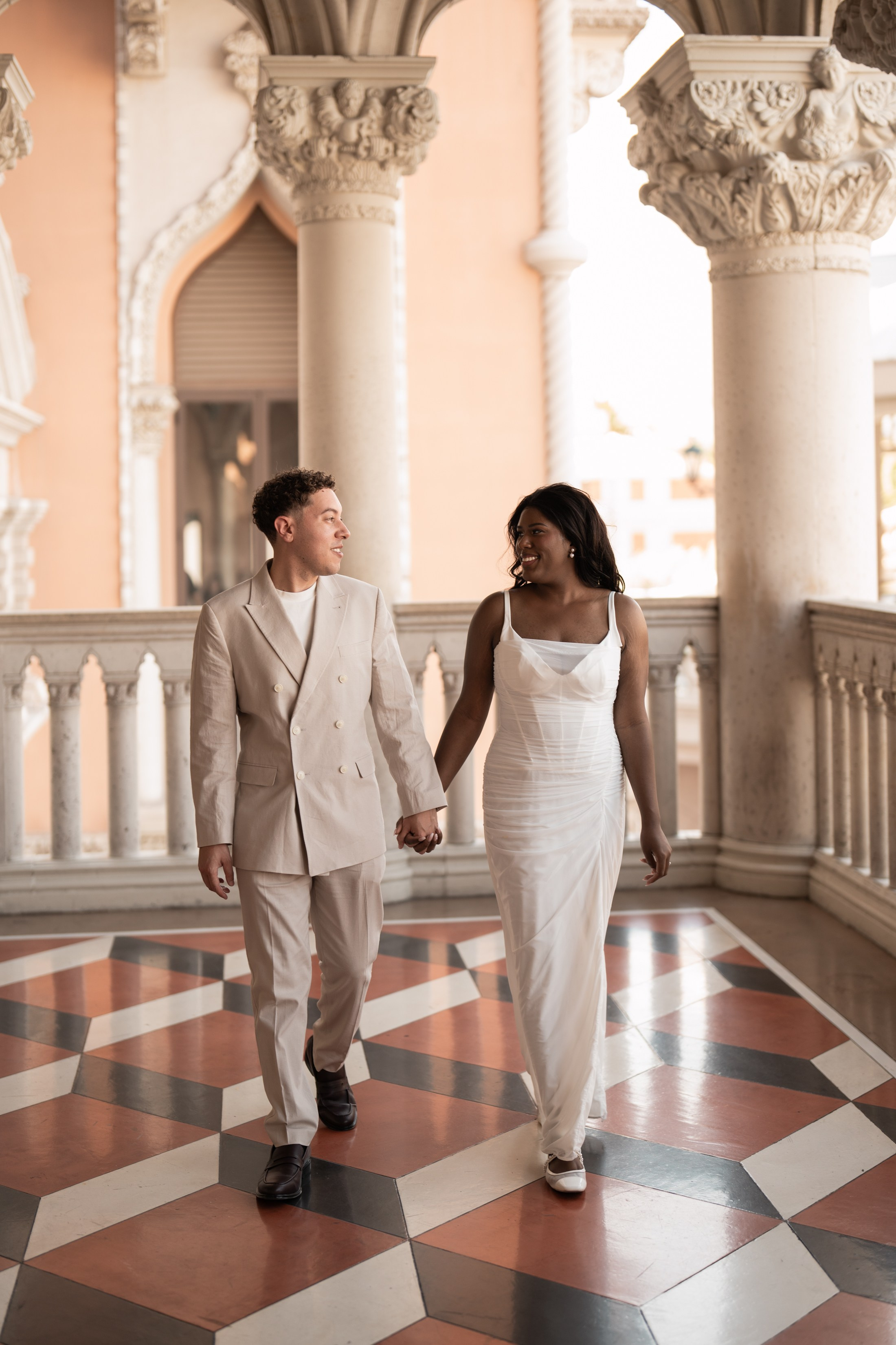 Gigi&Jason. Wedding & elopement photographer Viktoriya Kravtsov. Las Vegas