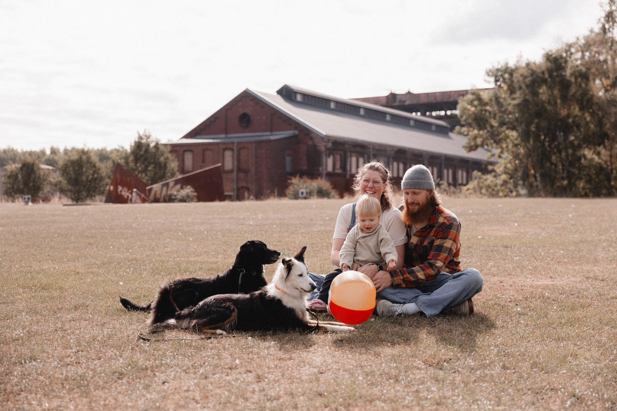 Thessa & Moritz I Westpark Bochum. Hochzeitsfotografin Bochum | Halyna Reiche Fotografie NRW