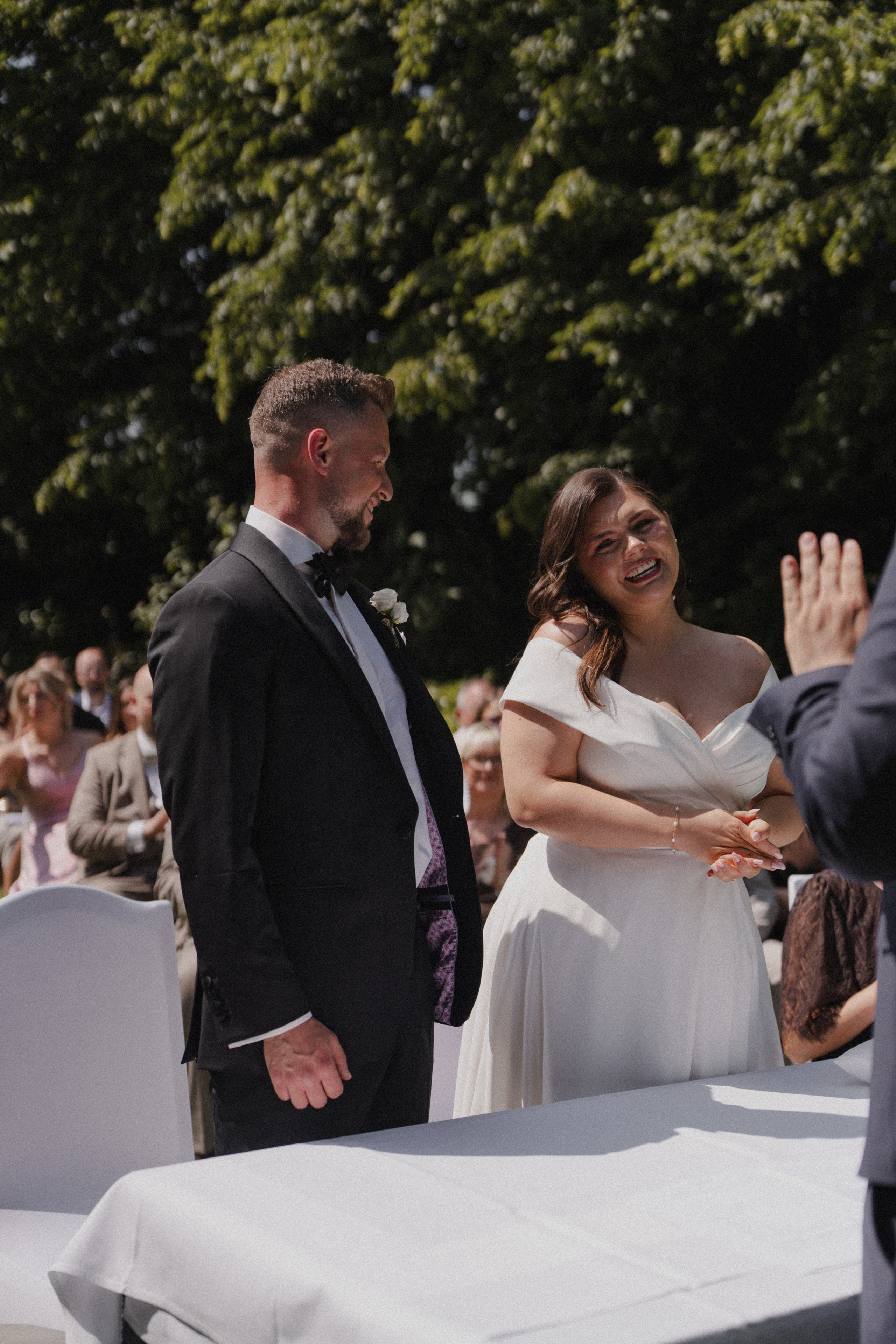 Jessica & Felix I Gesellschaft Harmonie Bochum. Hochzeitsfotografin Bochum | Halyna Reiche Fotografie NRW