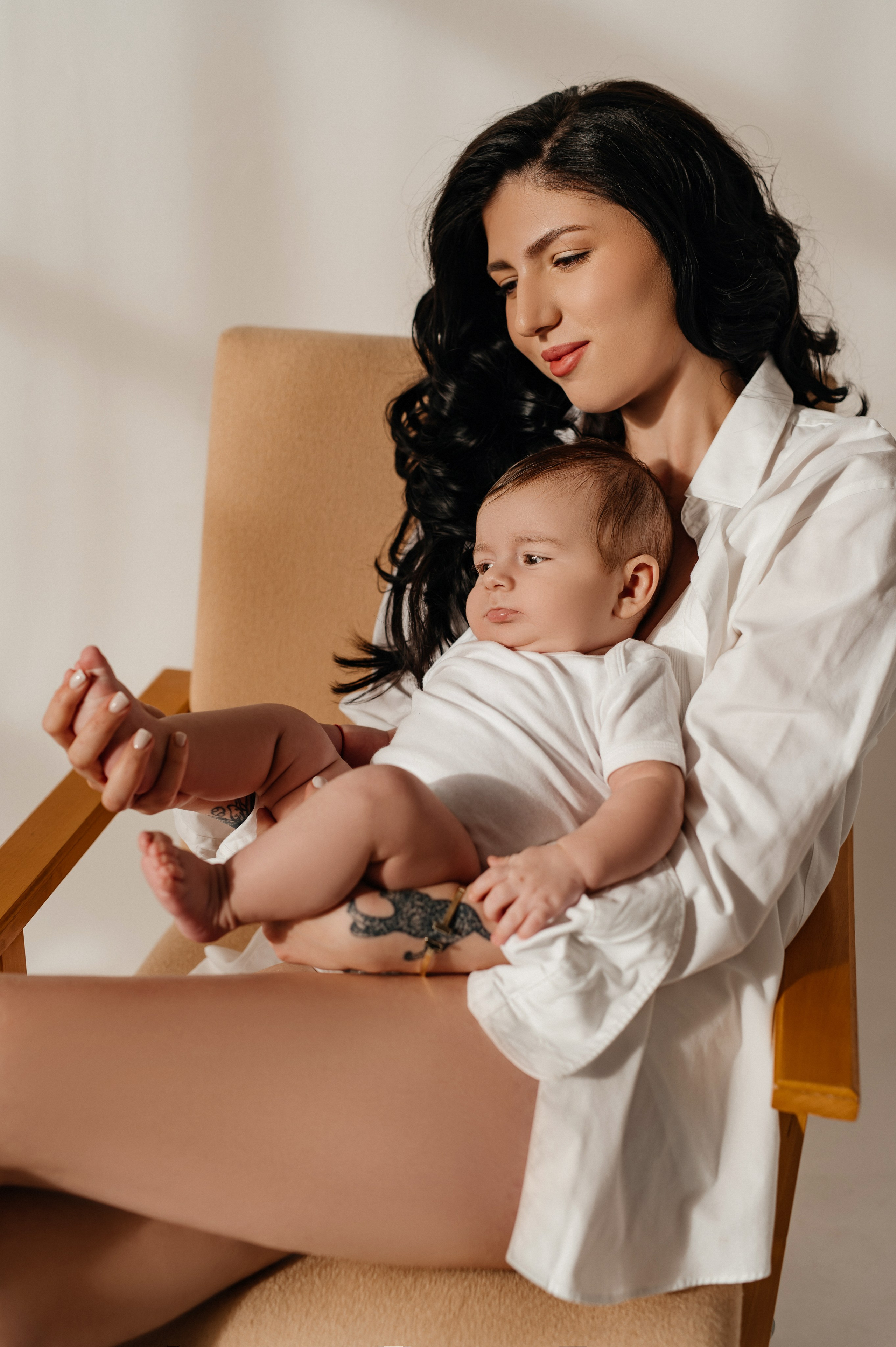 Mia & Theo. Krása tehotenstva v objektíve — Maria Milosovic, tehotenská fotografka