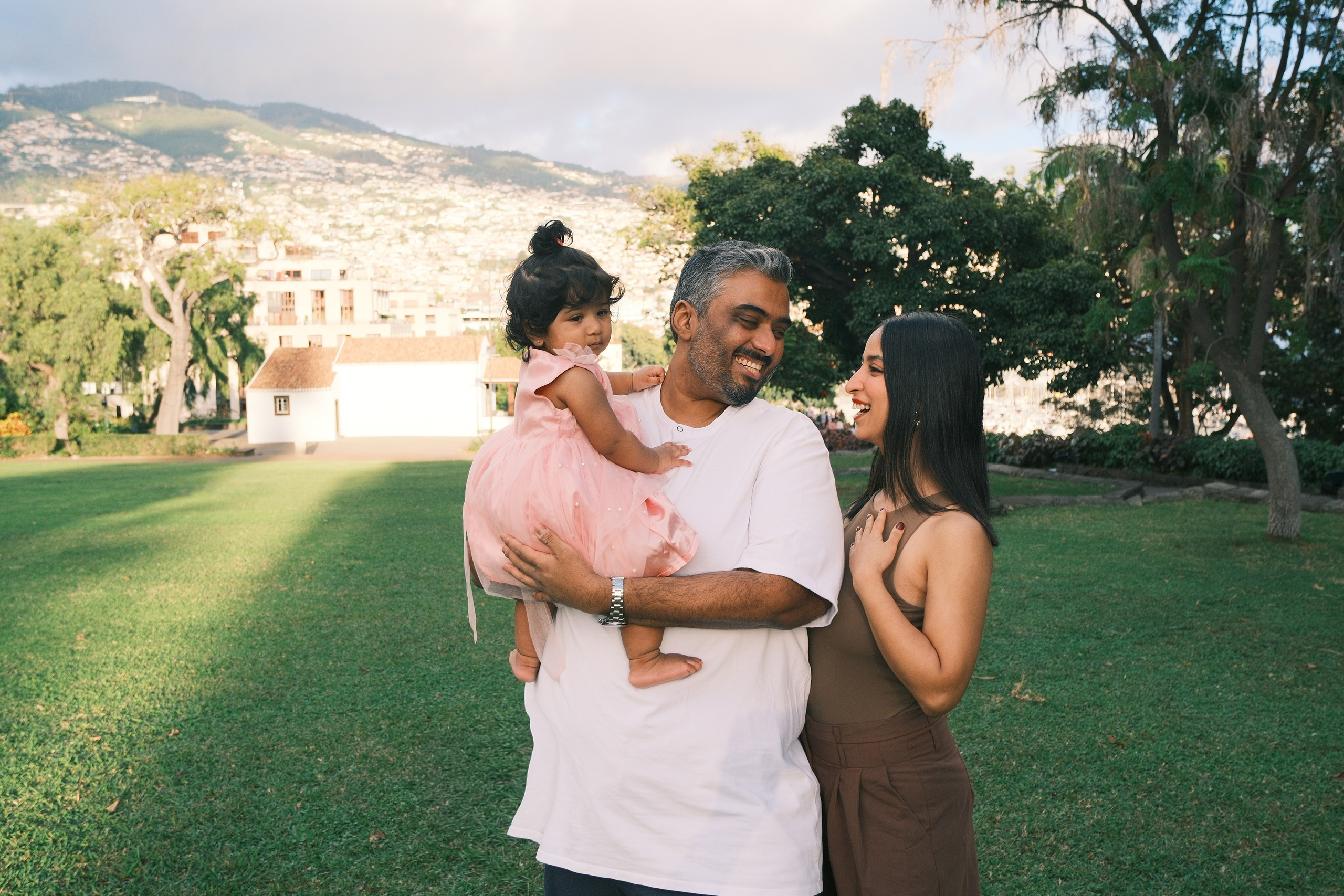 Zee, Oma and Elli ❤️. Portrait photographer in Madeira — Marina Shtukina