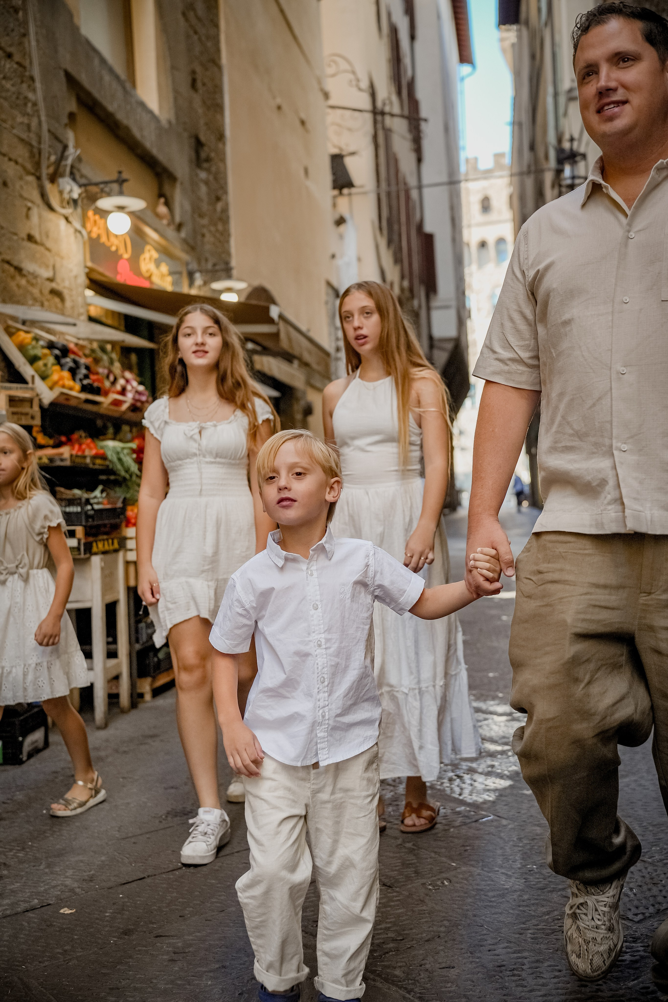 Stella & Family. Wedding Photographer in Italy