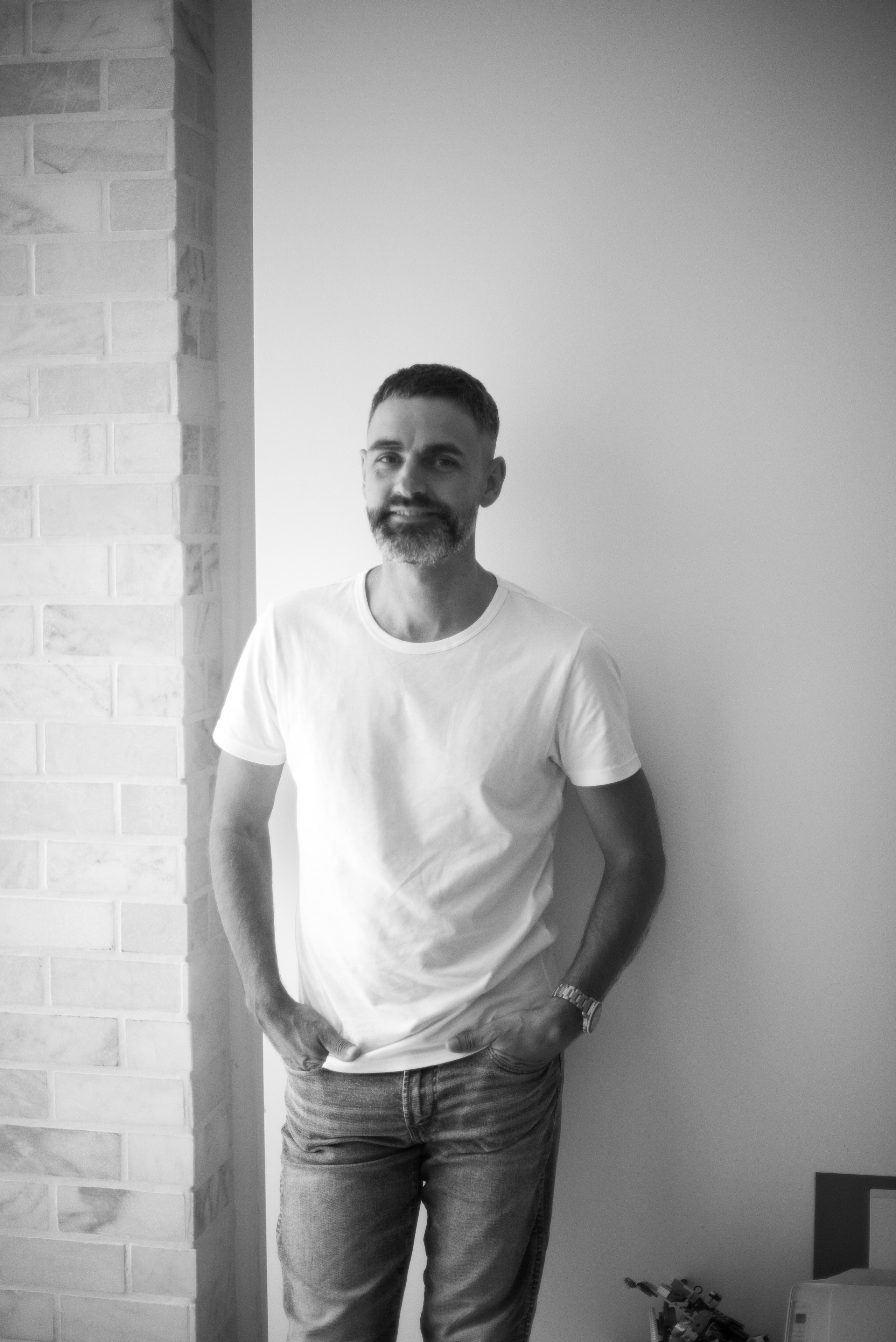 Катя, Андрей Мирон и Лео. Визуальный брендинг