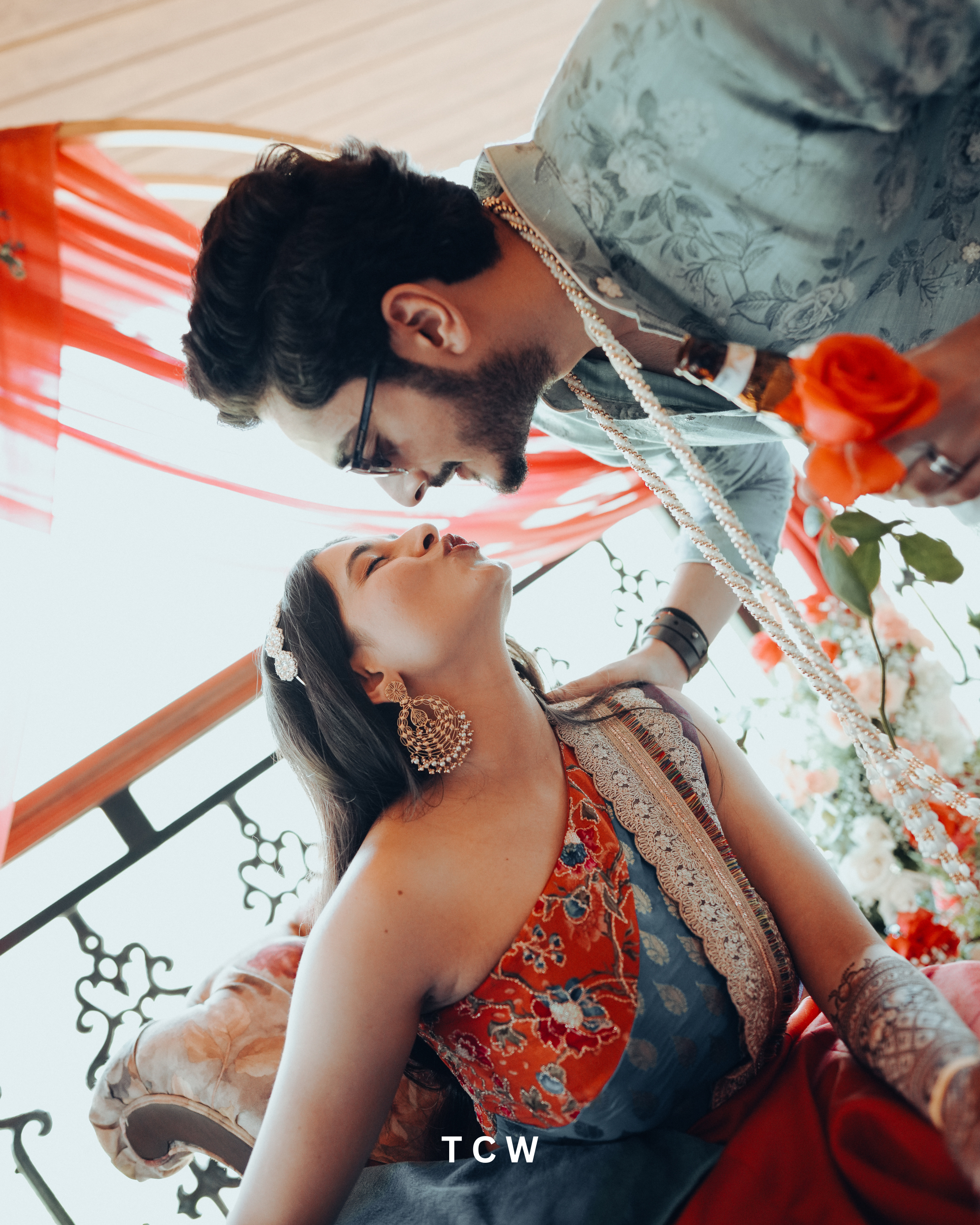 HALDI & MEHANDI. Wedding photographer Stalen Robert