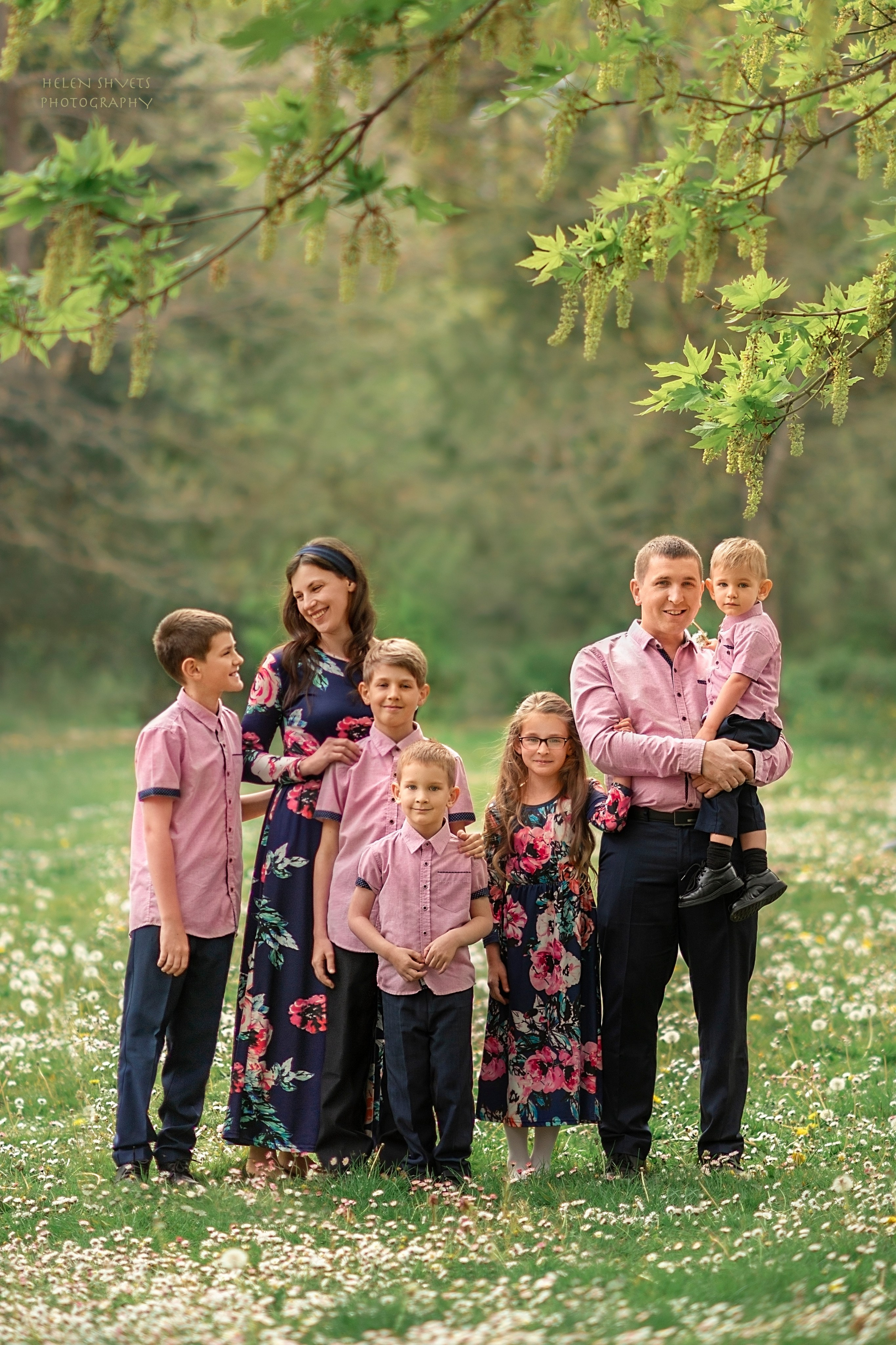 Family of Olya. Wedding & family photography in Seattle area. Helen Michelle photographer