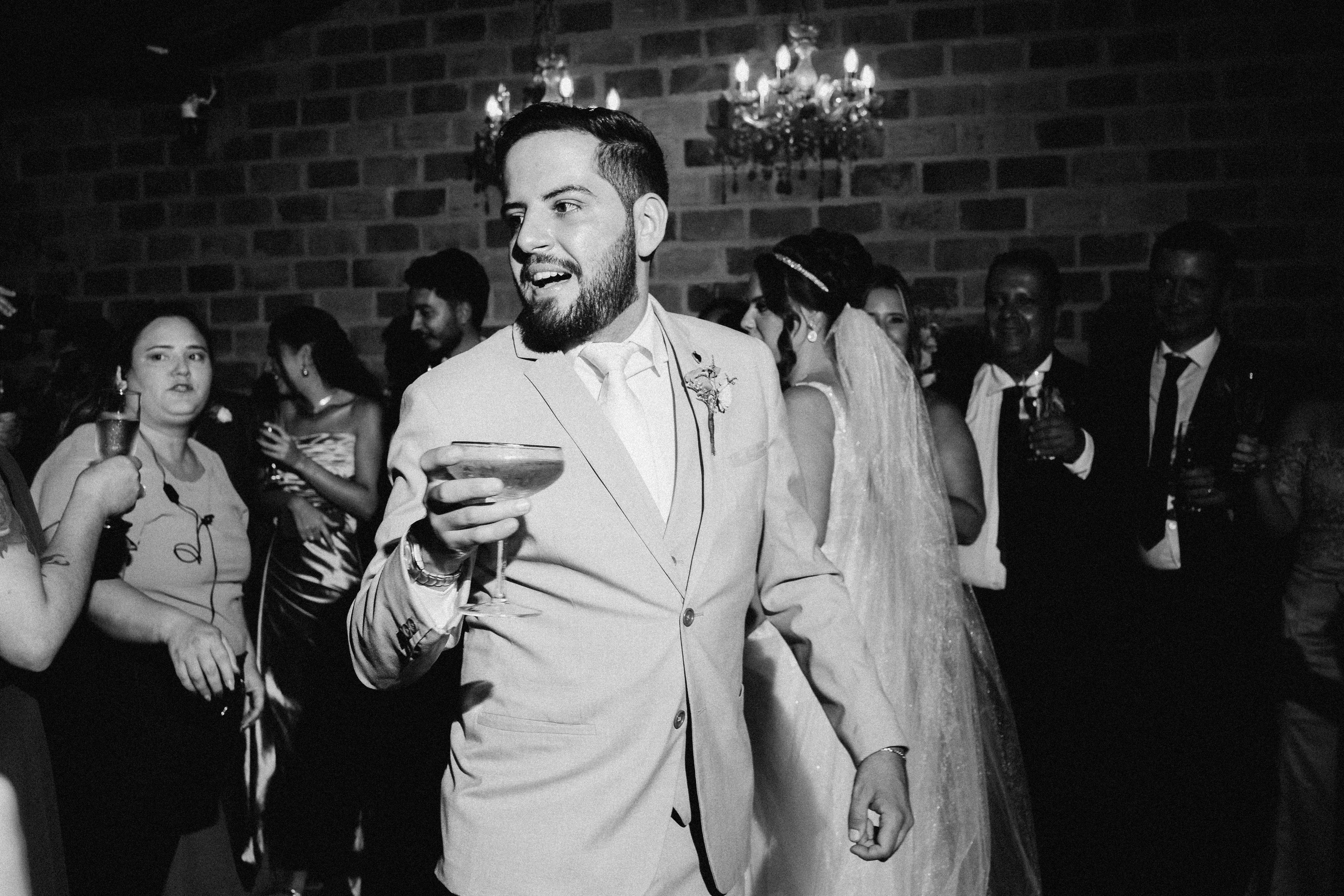 L & F — Já podemos marcar a renovação?. Fotografia de casamento em Belo Horizonte