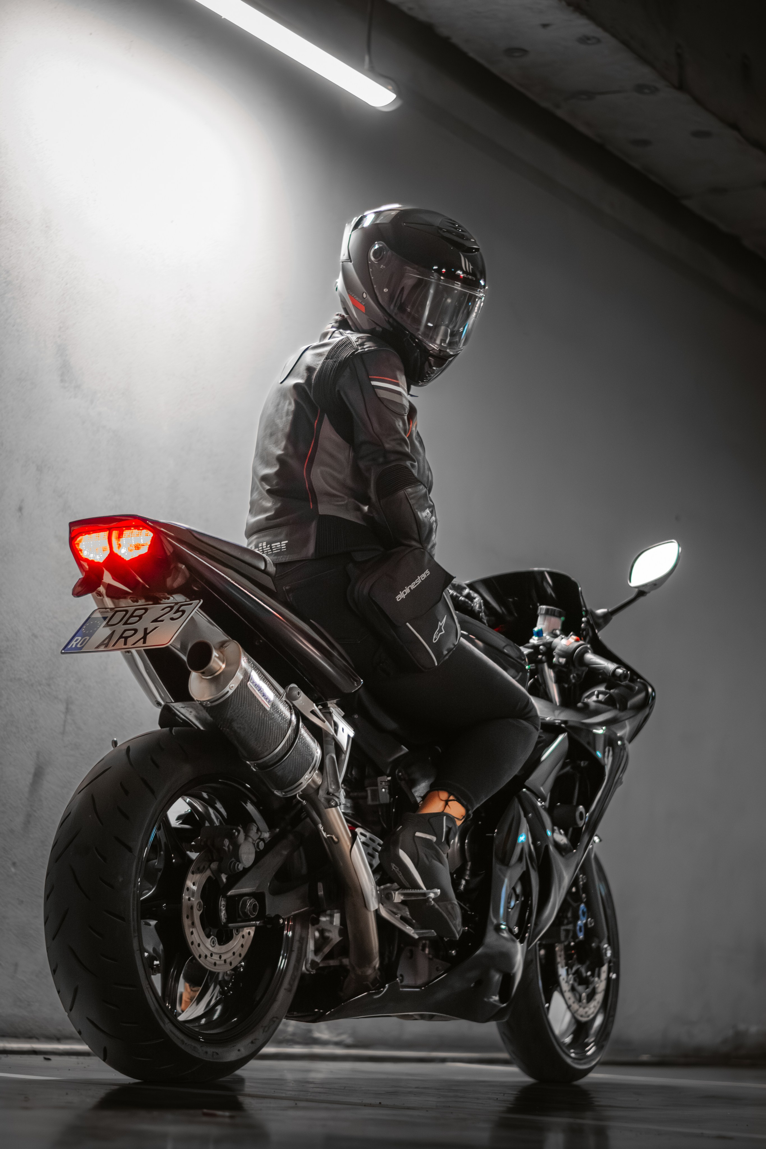 Yamaha R6. Johnnyshoots